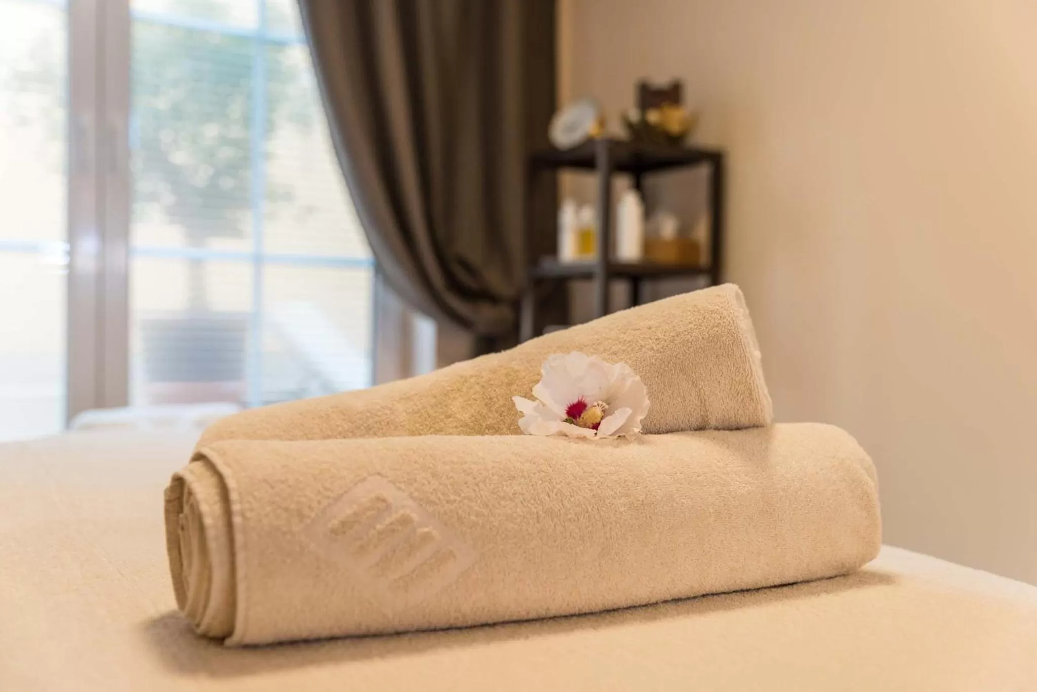 Massage, Bed in Abasto Hotel & Spa Maisach