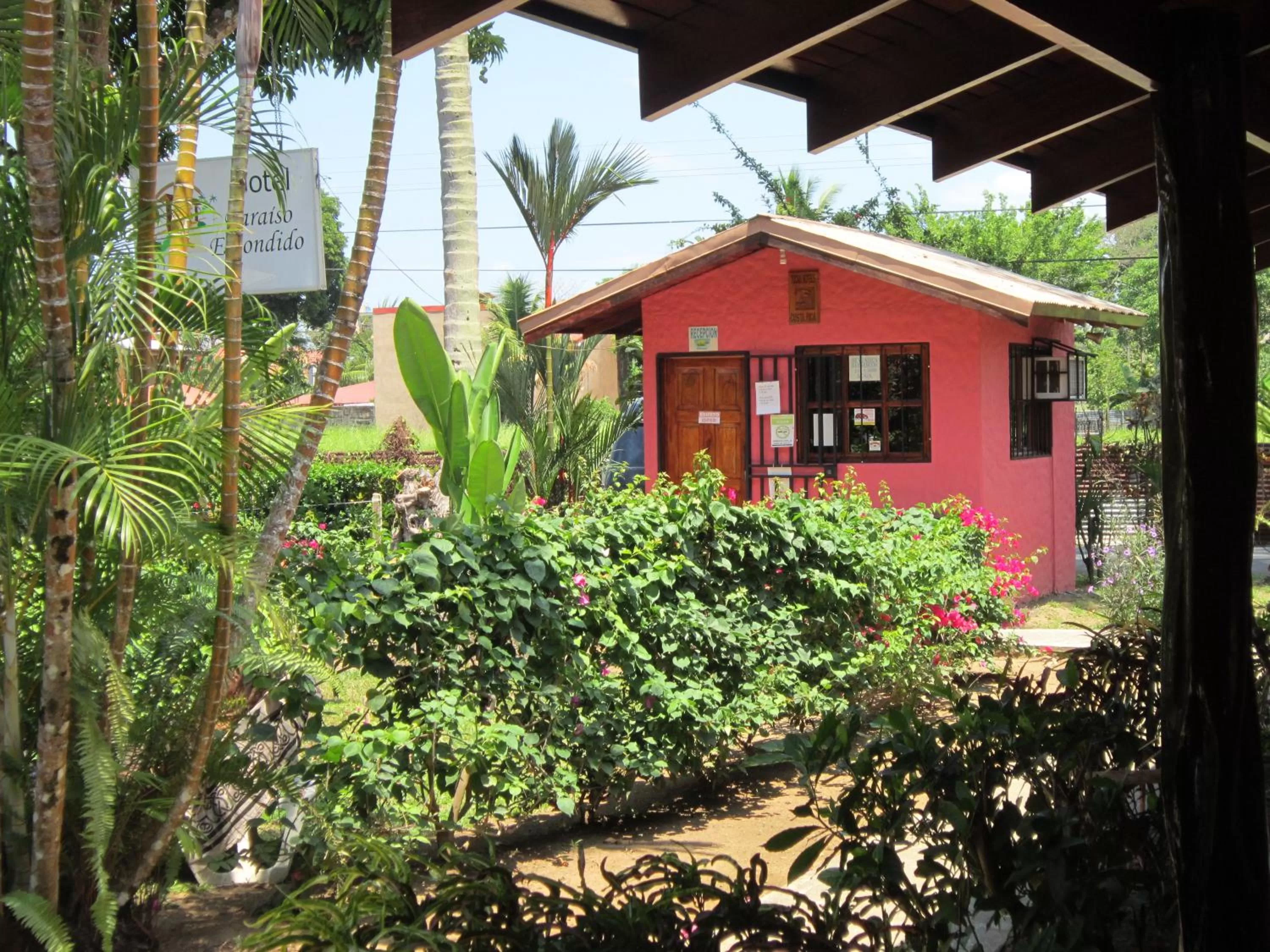 Facade/entrance in Hotel El Paraiso Escondido - Costa Rica