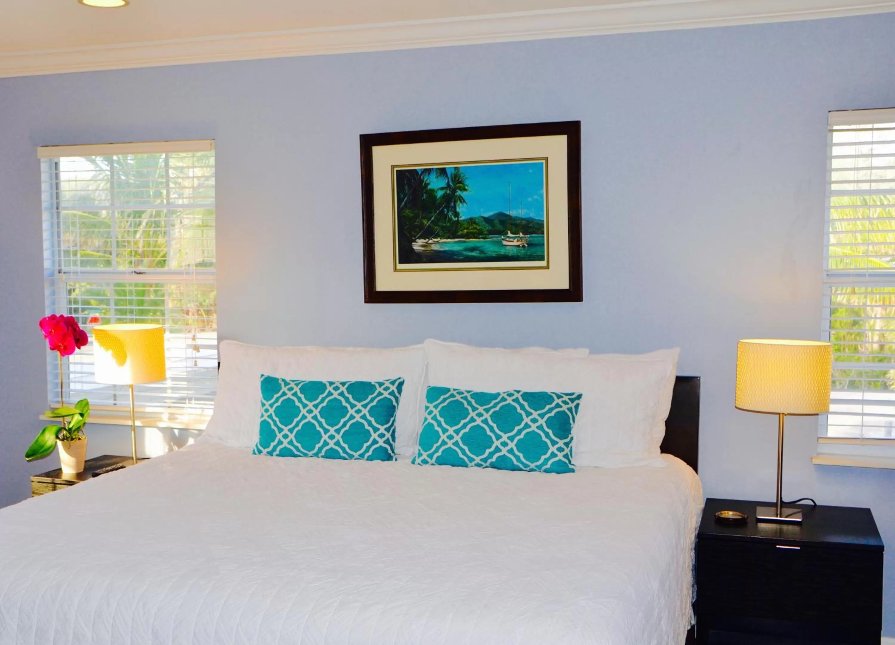 Bedroom, Bed in Sea Turtle Inn