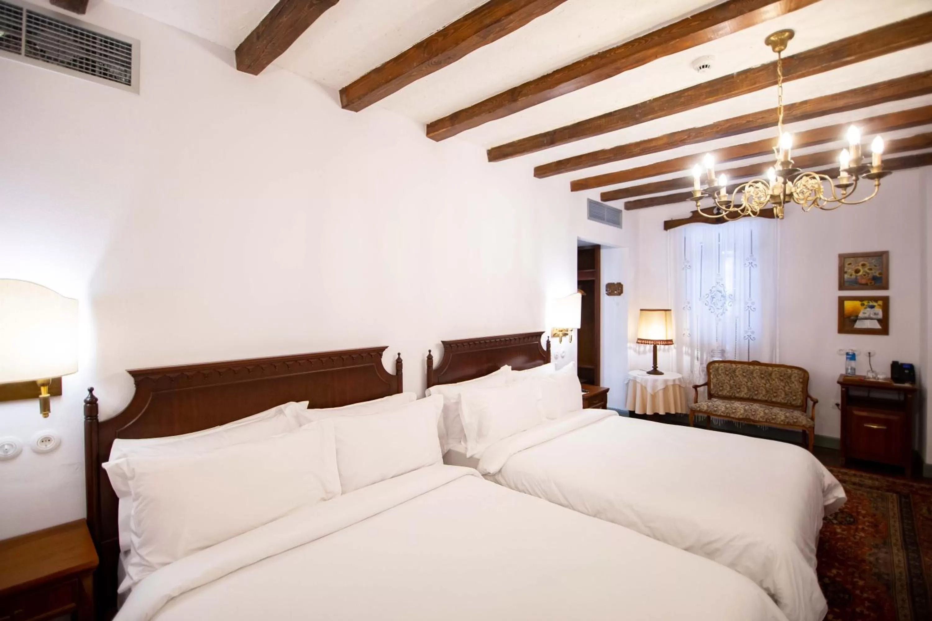 Bedroom, Bed in Vila Ebel Hotel Pool & Spa