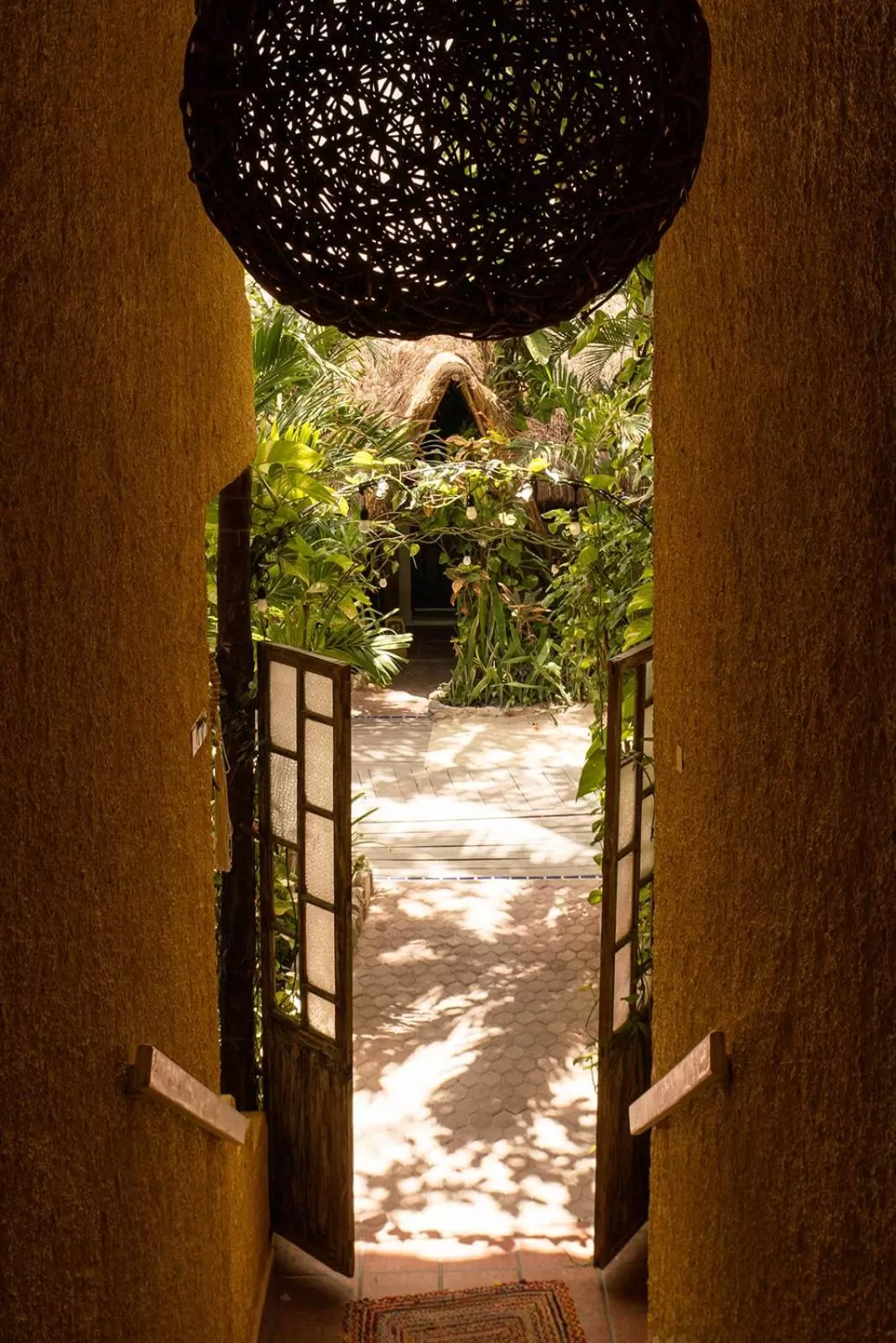 Property building in Hotel Casa Colibri