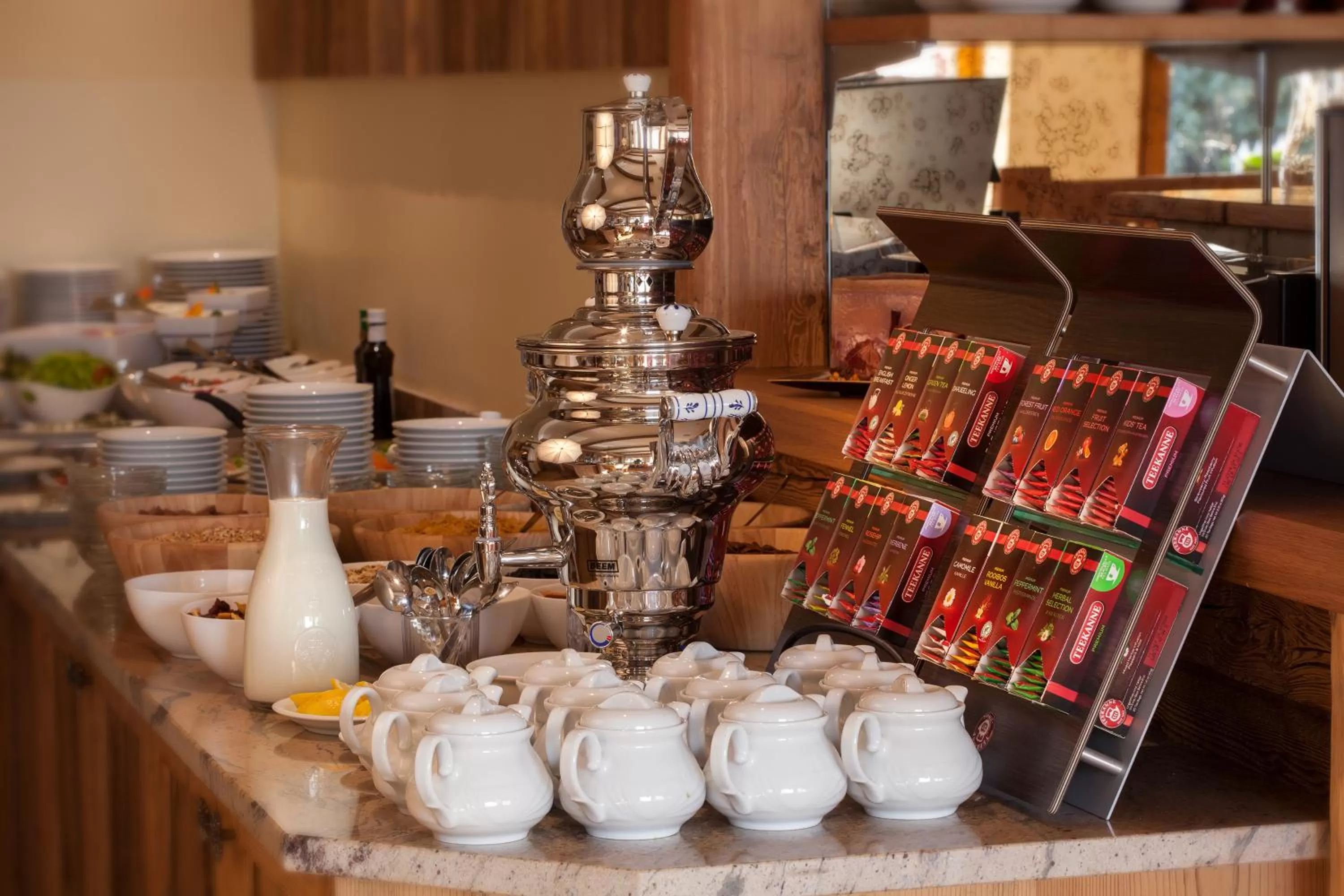 Buffet breakfast in Panorama Hotel Gasthof Leidingerhof