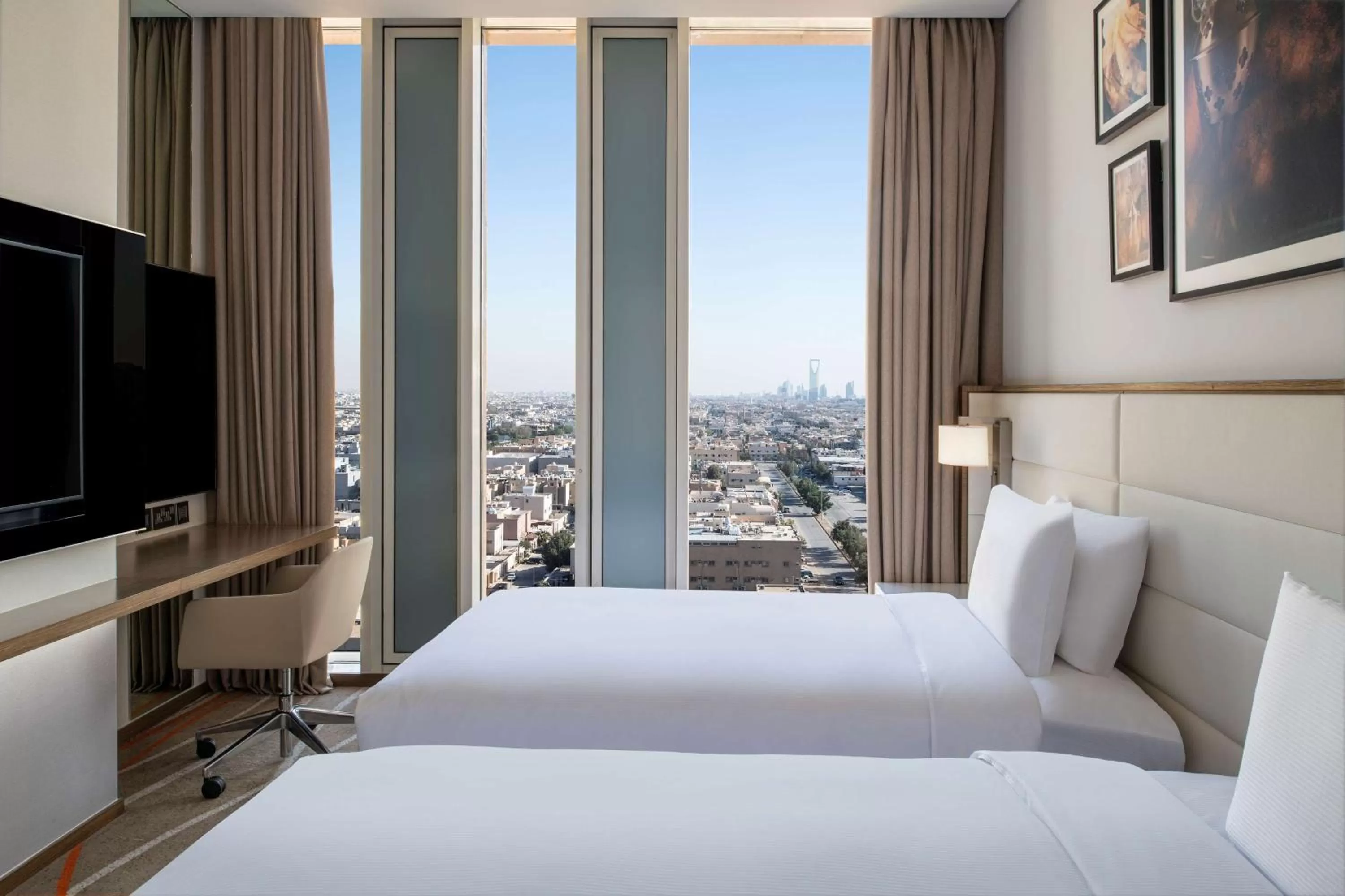 Bedroom, Bed in DoubleTree Suites by Hilton - Riyadh Financial District