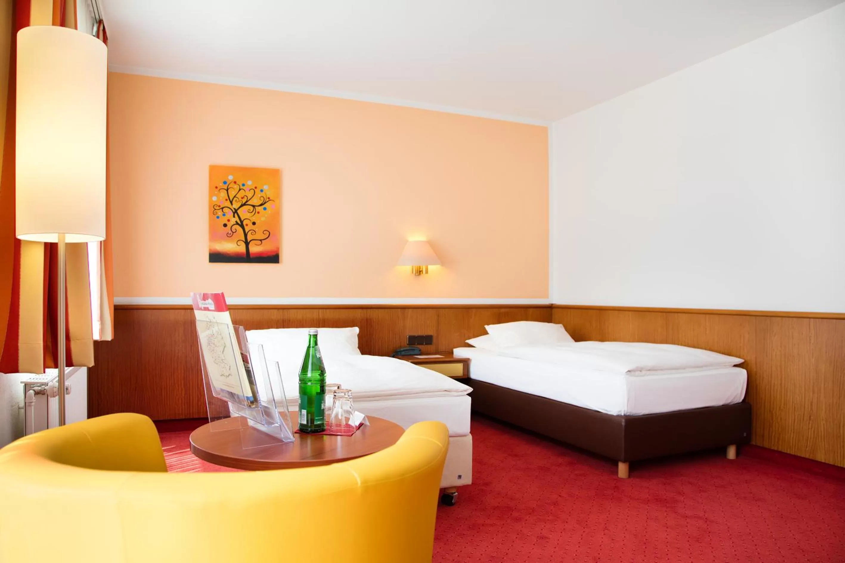 Photo of the whole room, Bed in Montana Hotel Mönchengladbach