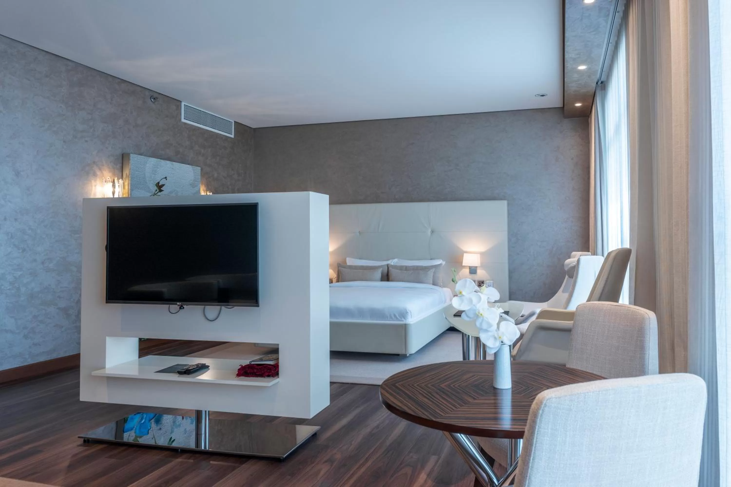 Living room, Bed in Remal Hotel & Villas Al Dhannah City