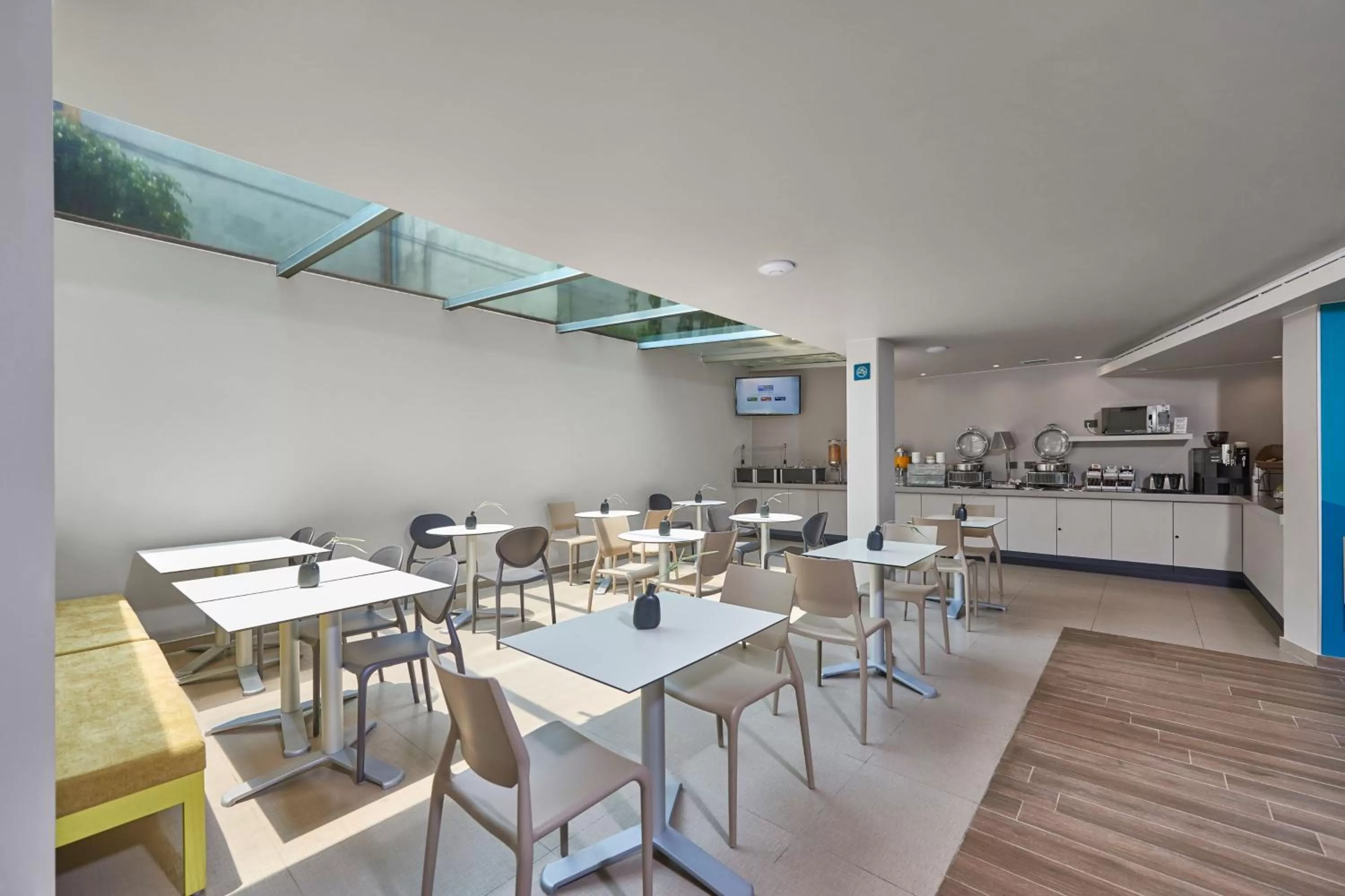 Breakfast in City Express Suites by Marriott Ciudad de México Anzures