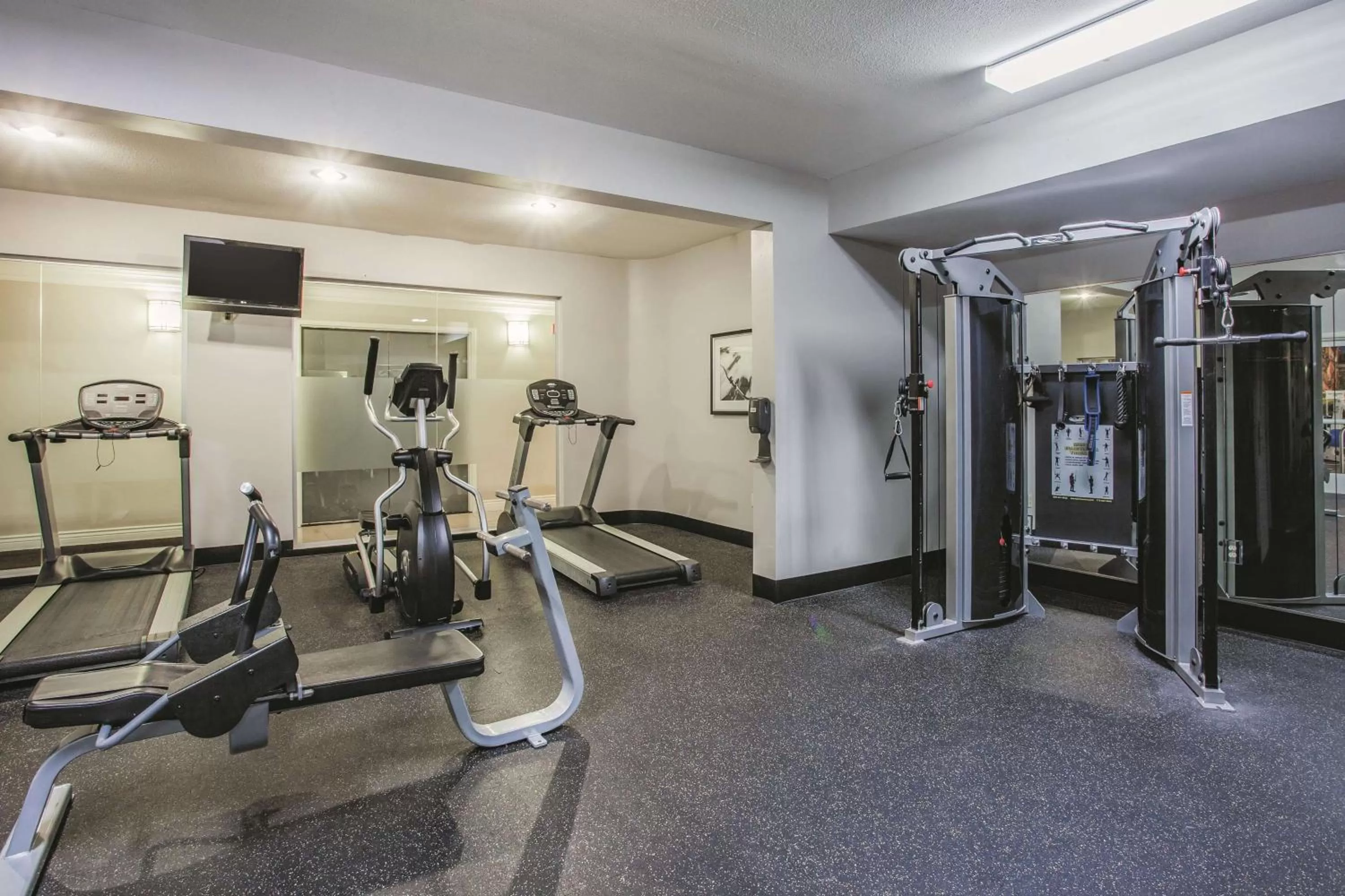 Fitness centre/facilities in La Quinta by Wyndham Dublin - Pleasanton