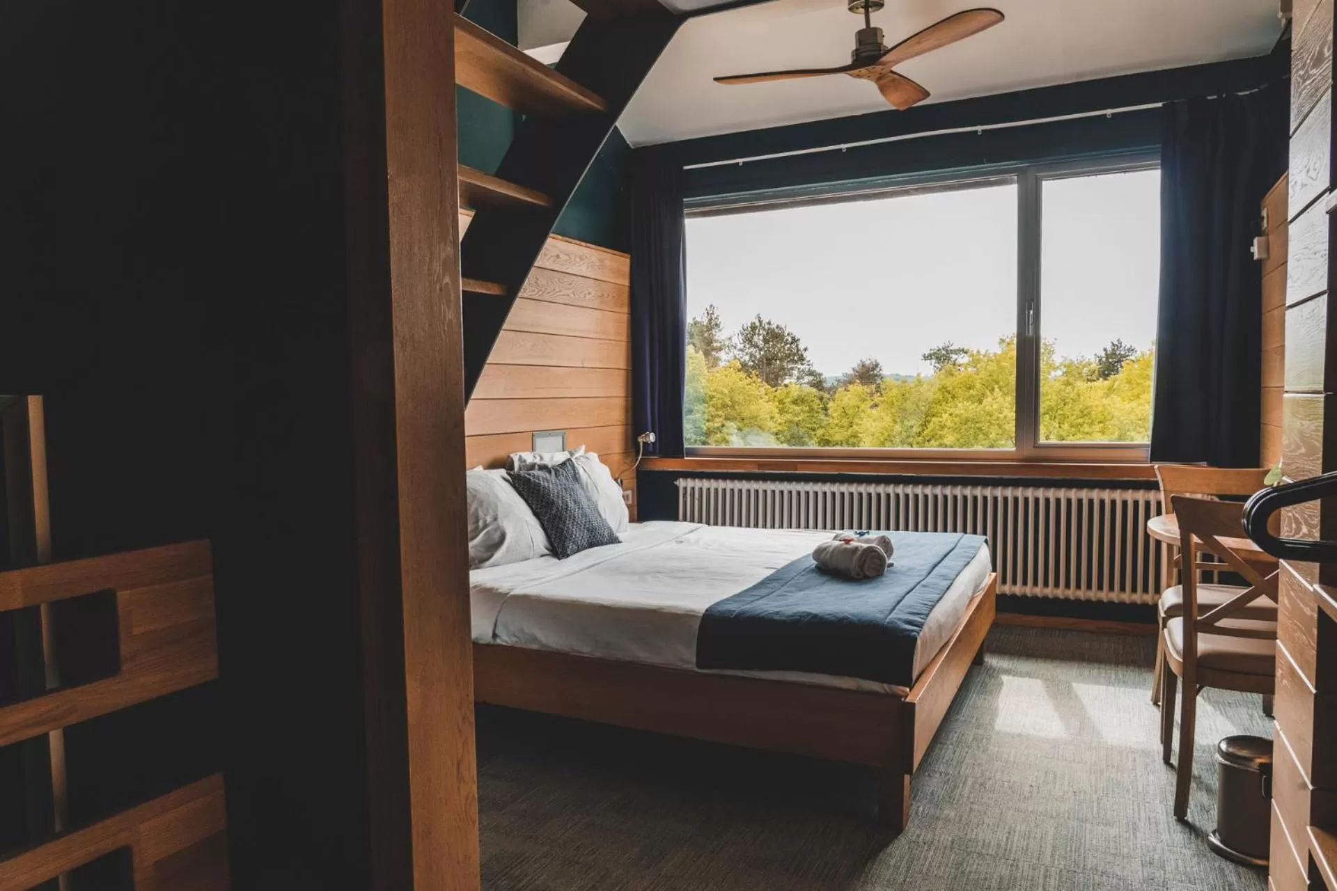 Photo of the whole room, Bed in Mont-des-Pins