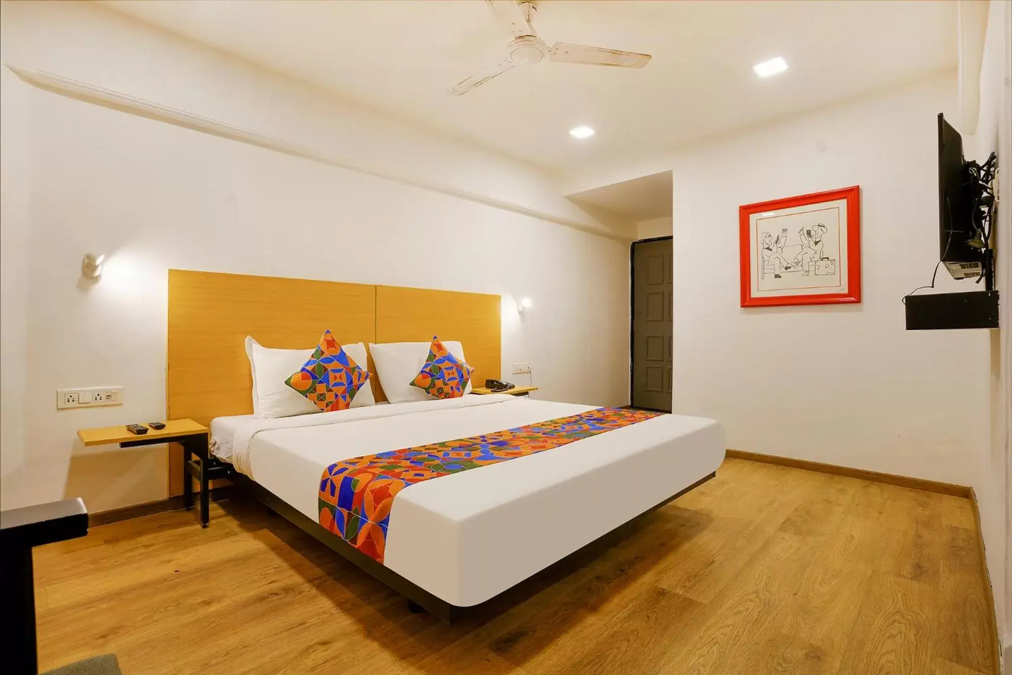 Superior Double Room - single occupancy in FabExpress Highway Residency Superior Double Room - single occupancy in FabExpress Highway Residency