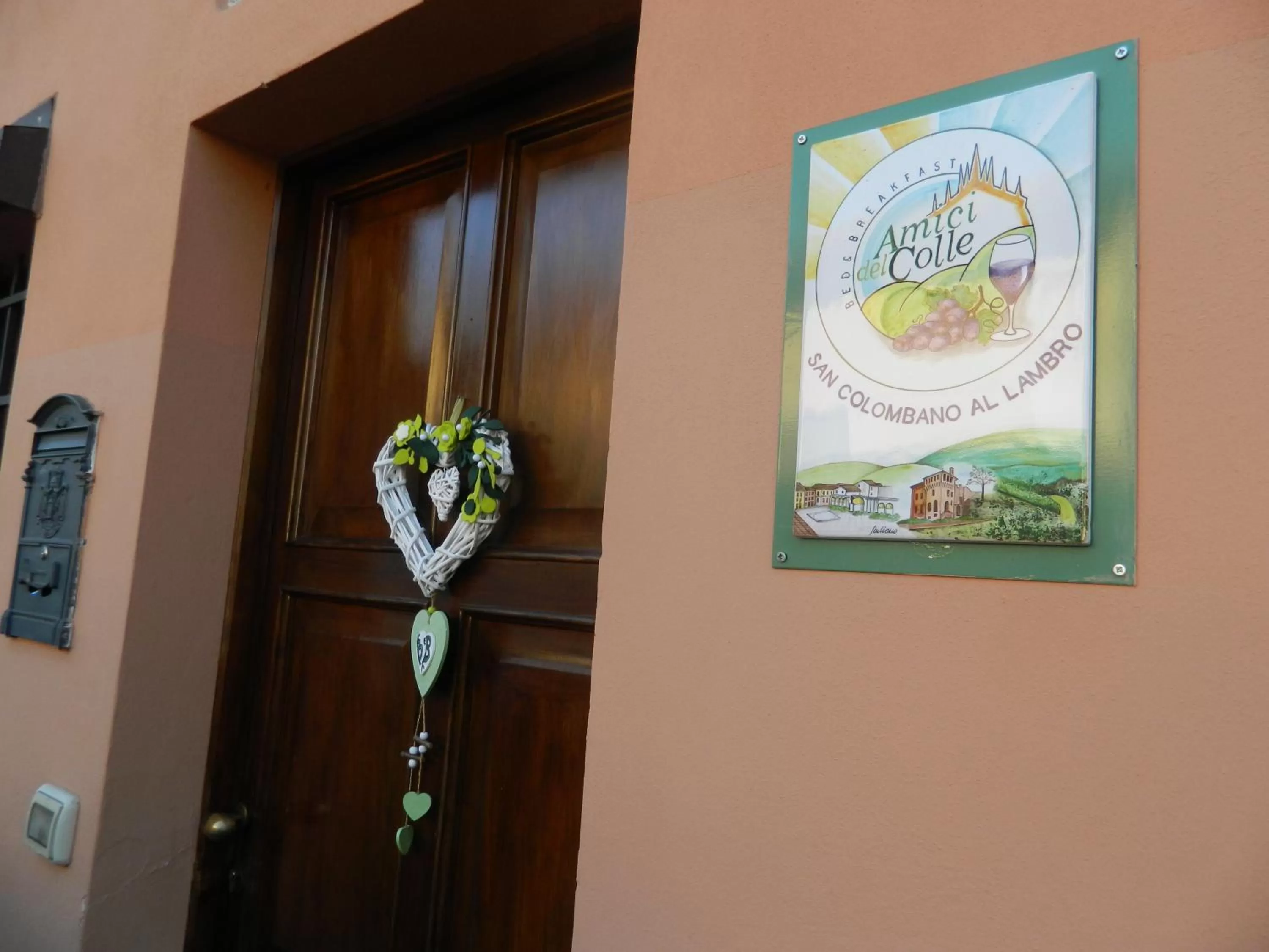 Property logo or sign in B&B Amici del Colle