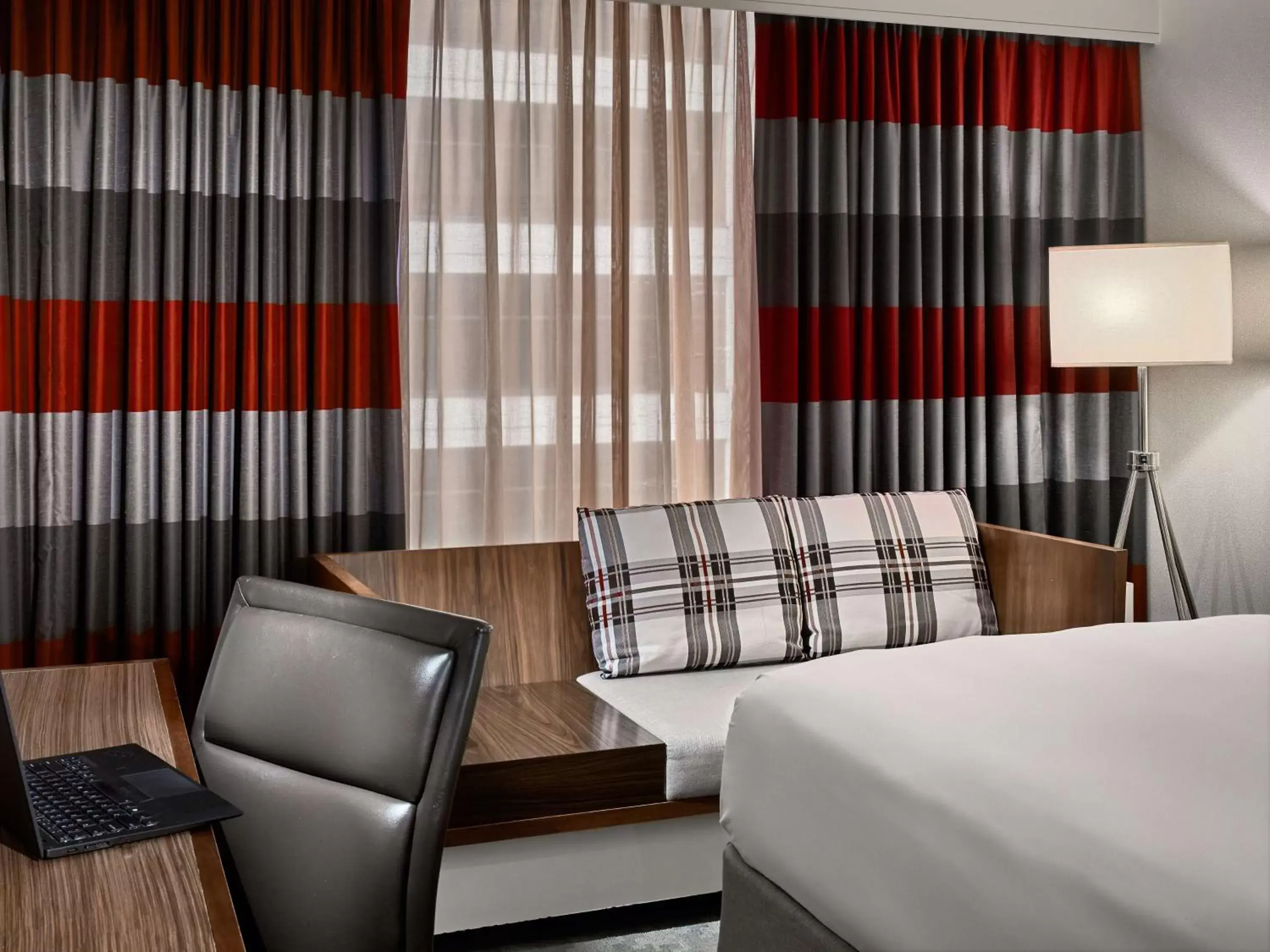 Deluxe - King in Sonesta Philadelphia Rittenhouse Square Deluxe - King in Sonesta Philadelphia Rittenhouse Square