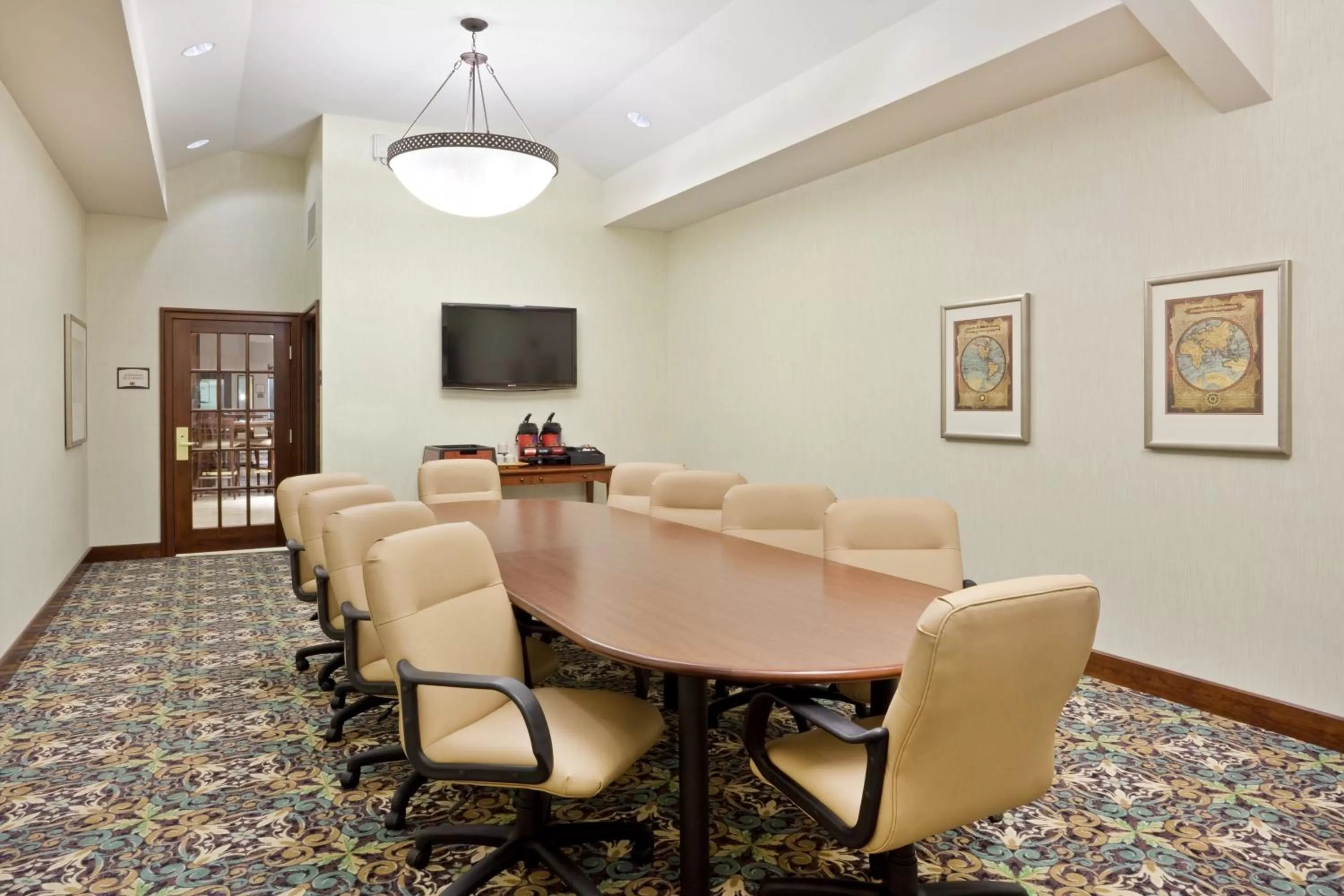 Meeting/conference room in Staybridge Suites Everett - Paine Field by IHG