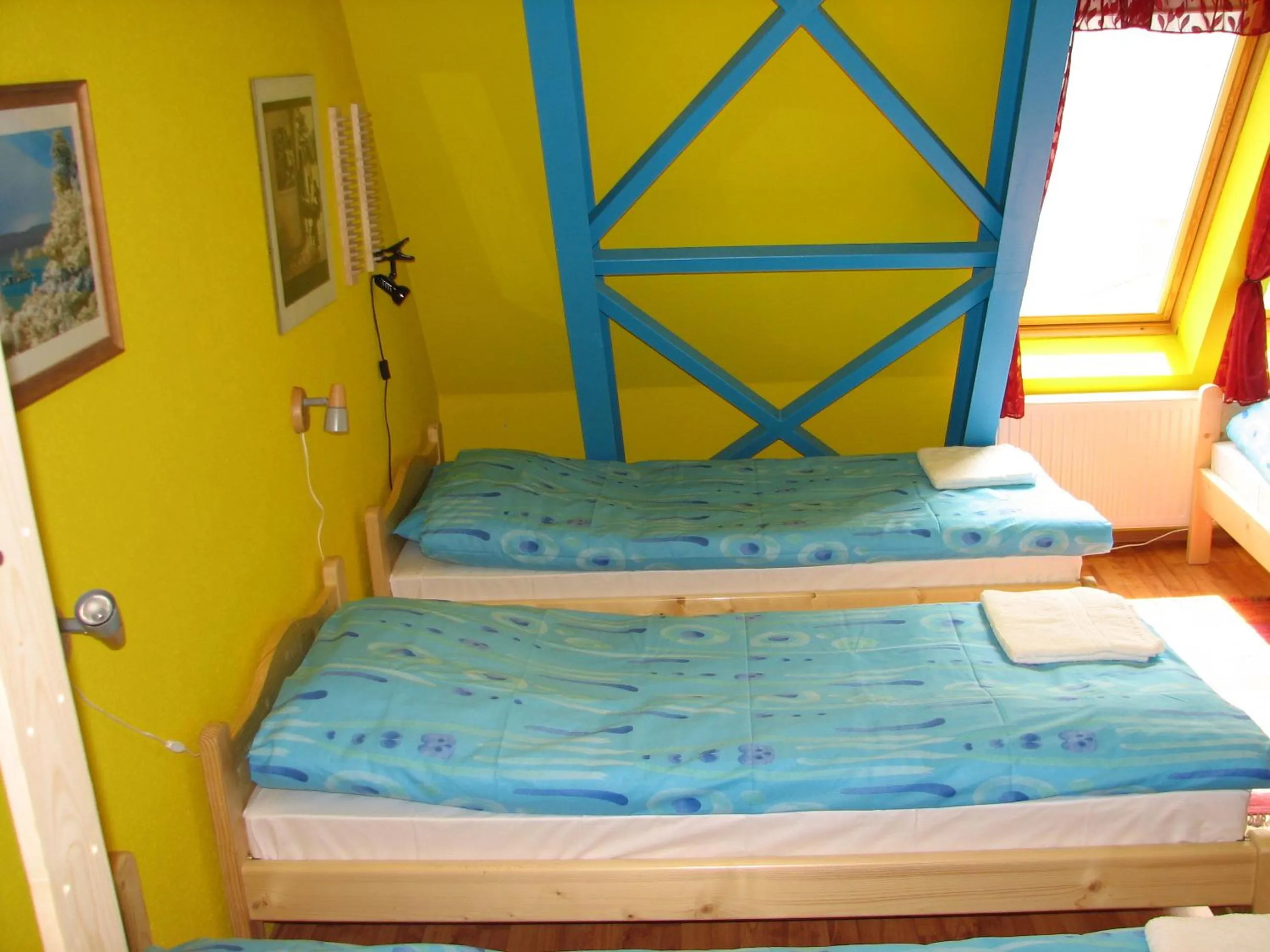 Bed in 7x24 Central Hostel
