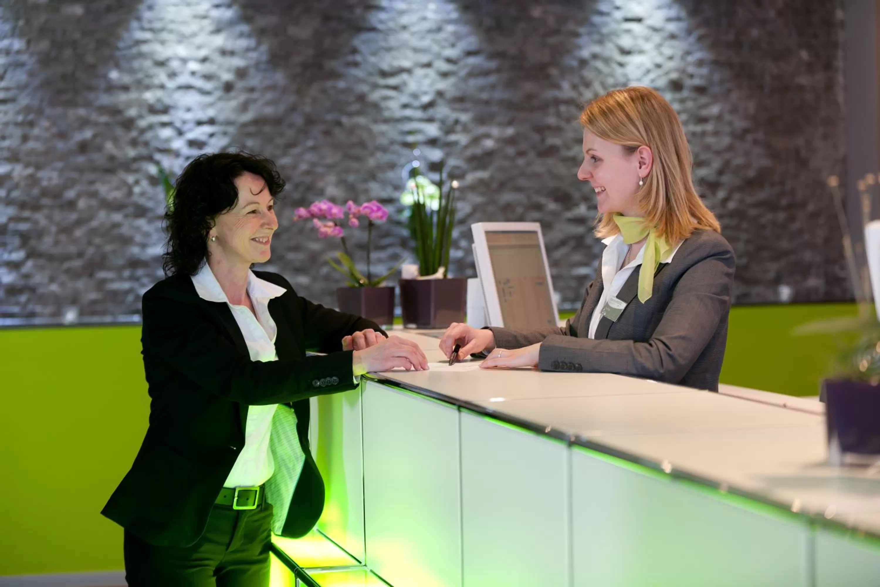 People in Panorama Hotel Schweinfurt