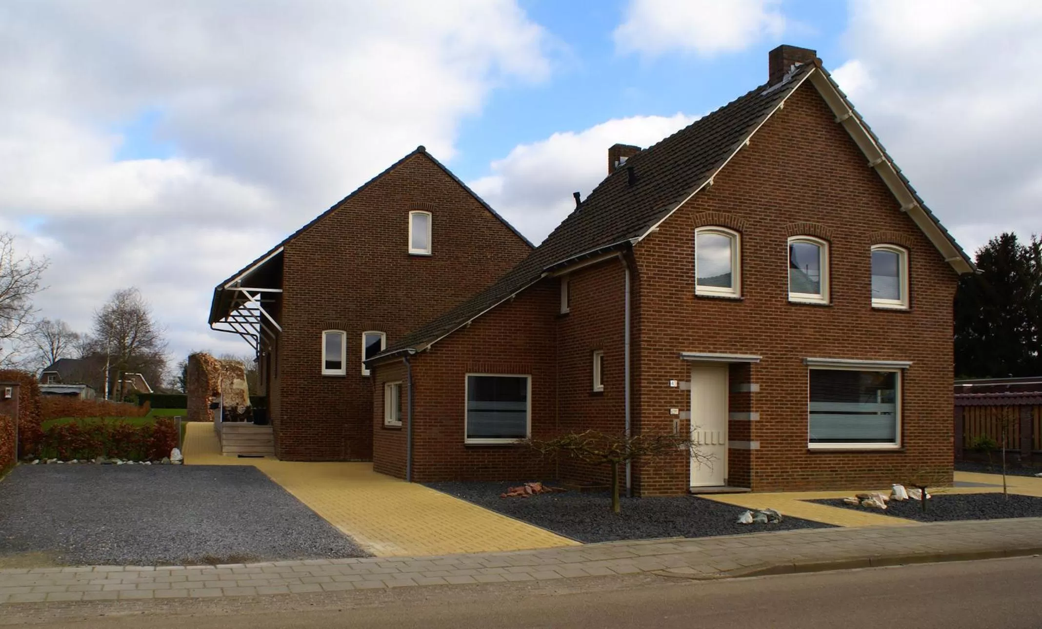 Facade/entrance, Property Building in Bed and Breakfast de Meule Montfort