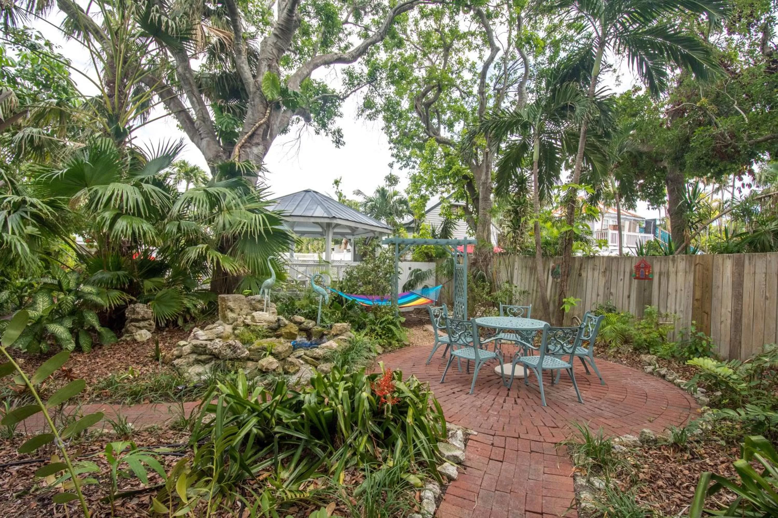 Area and facilities in Duval House