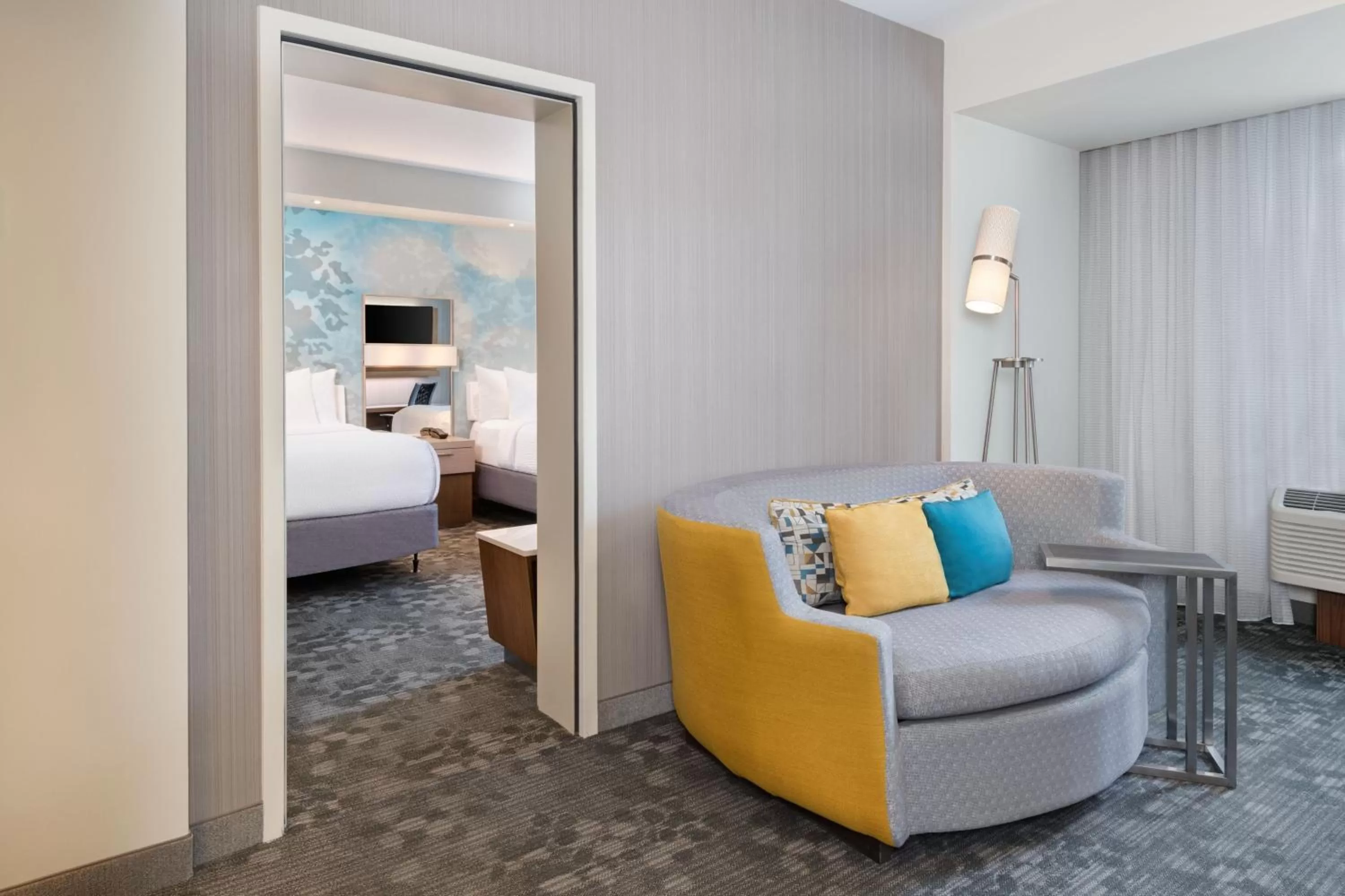 Bedroom, Bed in Courtyard by Marriott Atlanta Alpharetta/Avalon Area
