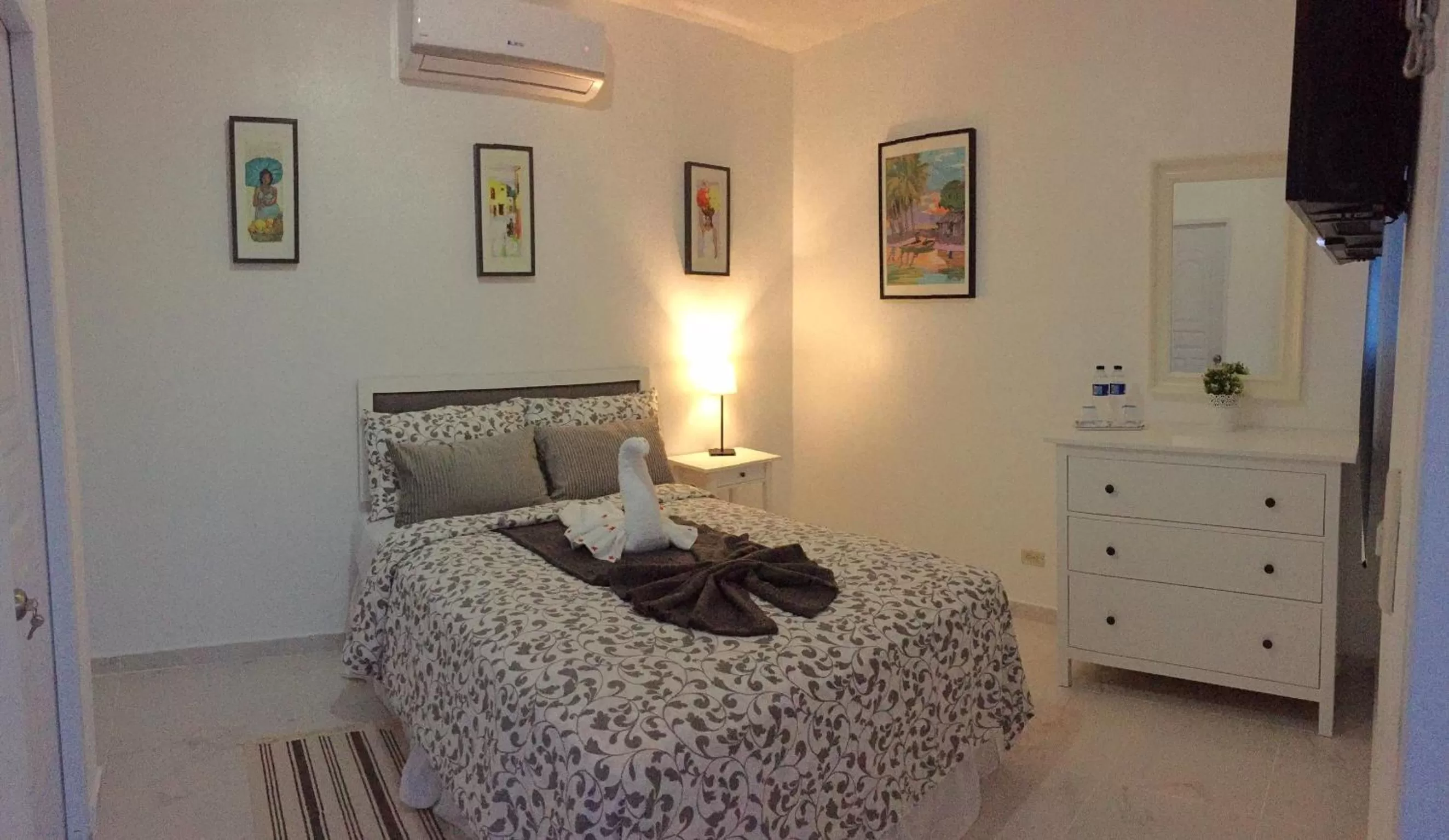 Photo of the whole room, Bed in Batey Hotel Boutique