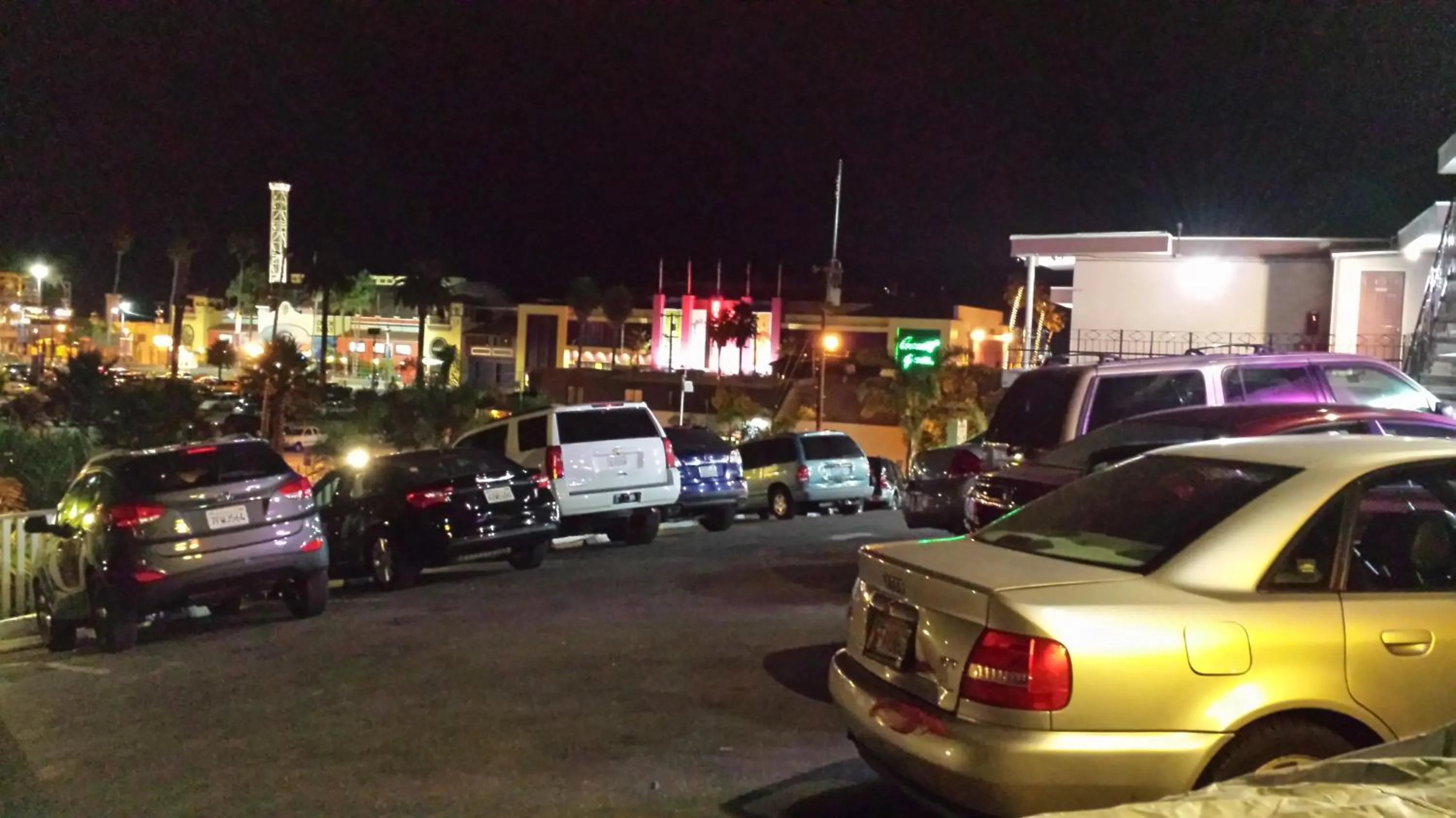 Area and facilities in Fireside Inn By The Beach Boardwalk & Bowling