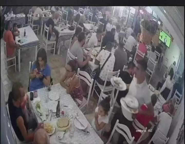 Restaurant/Places to Eat in Anxhelos Hotel