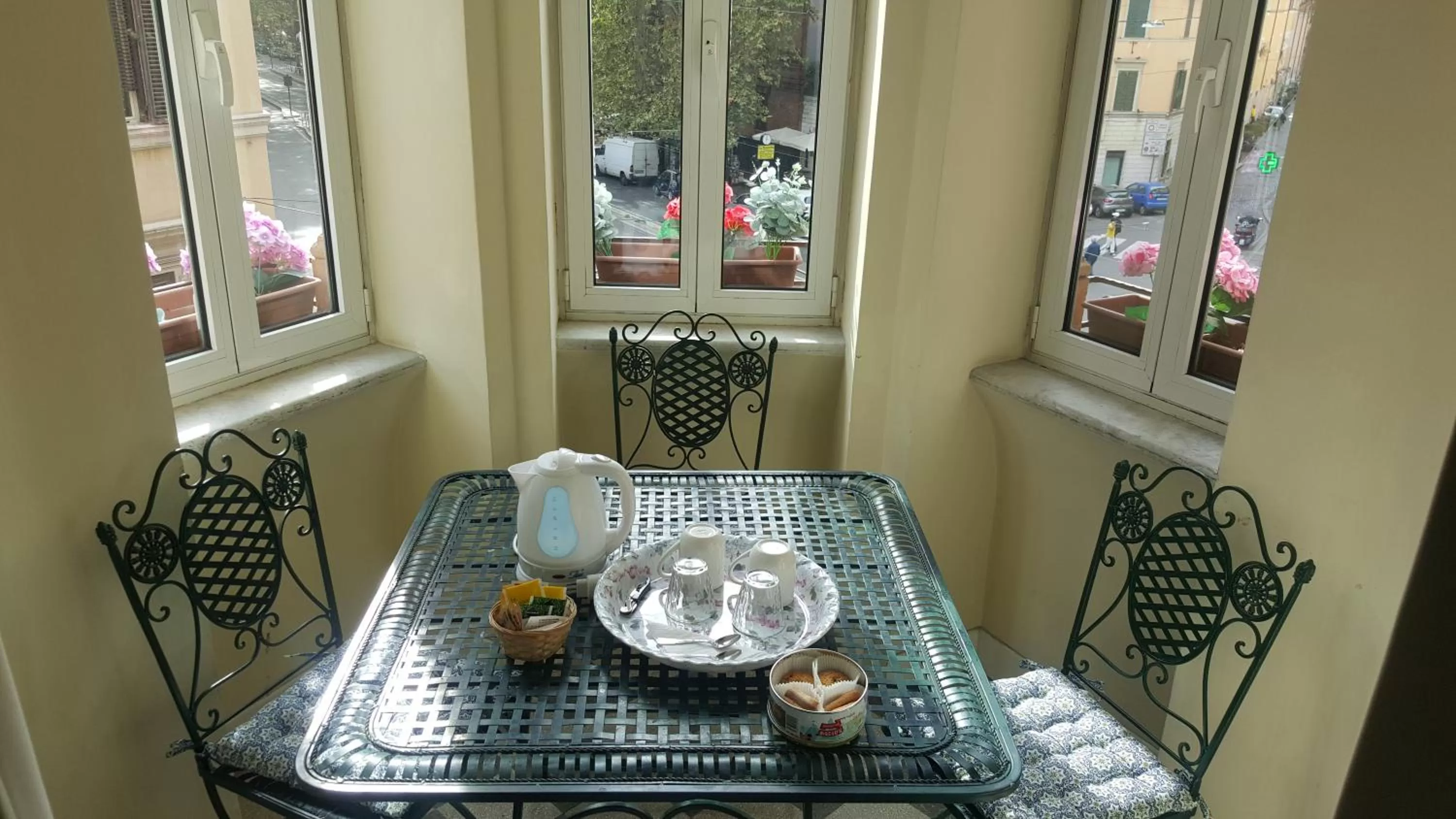 Coffee/tea facilities in Paola A Trastevere