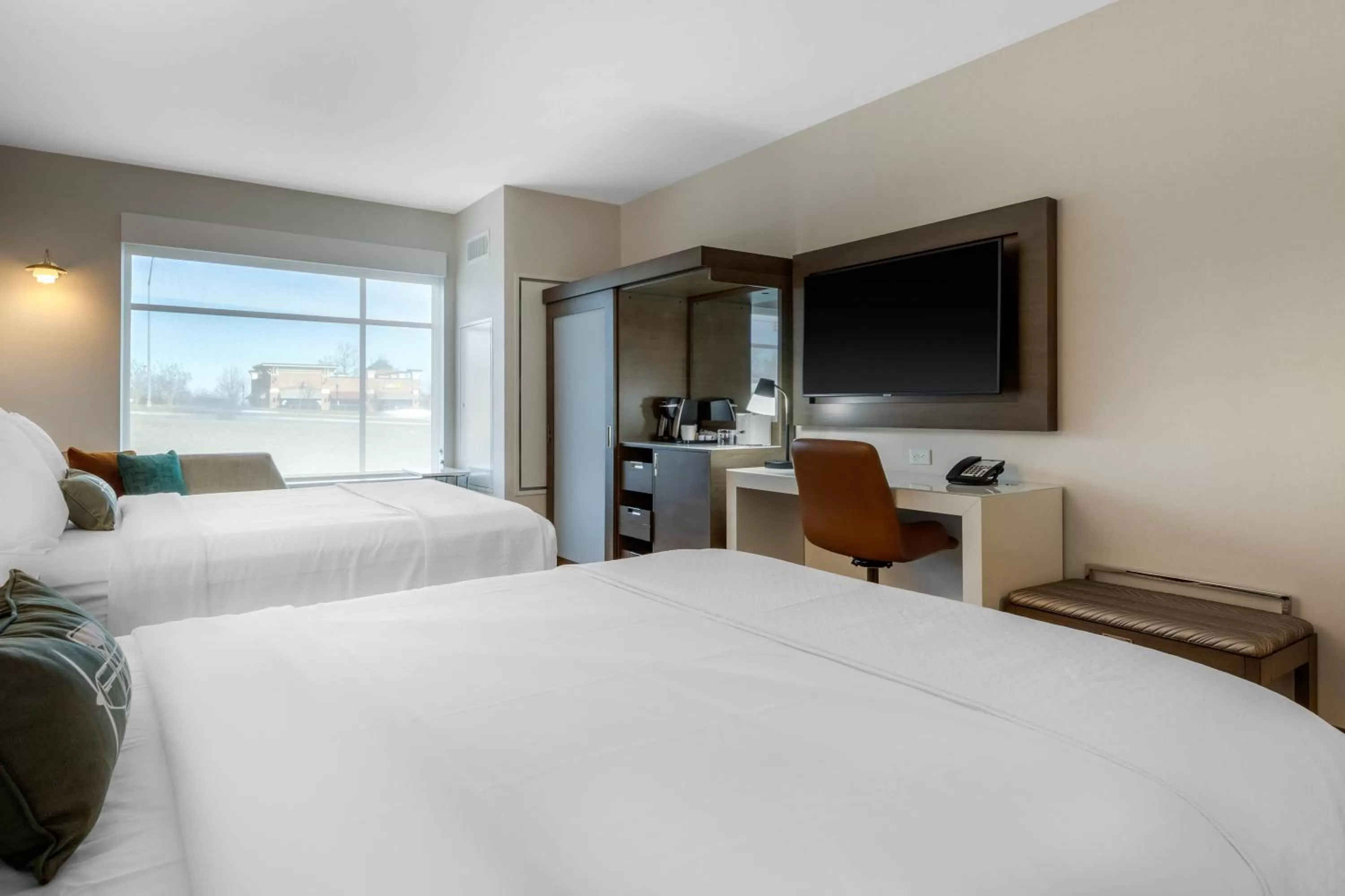 Bed in Cambria Hotel - Arundel Mills BWI Airport