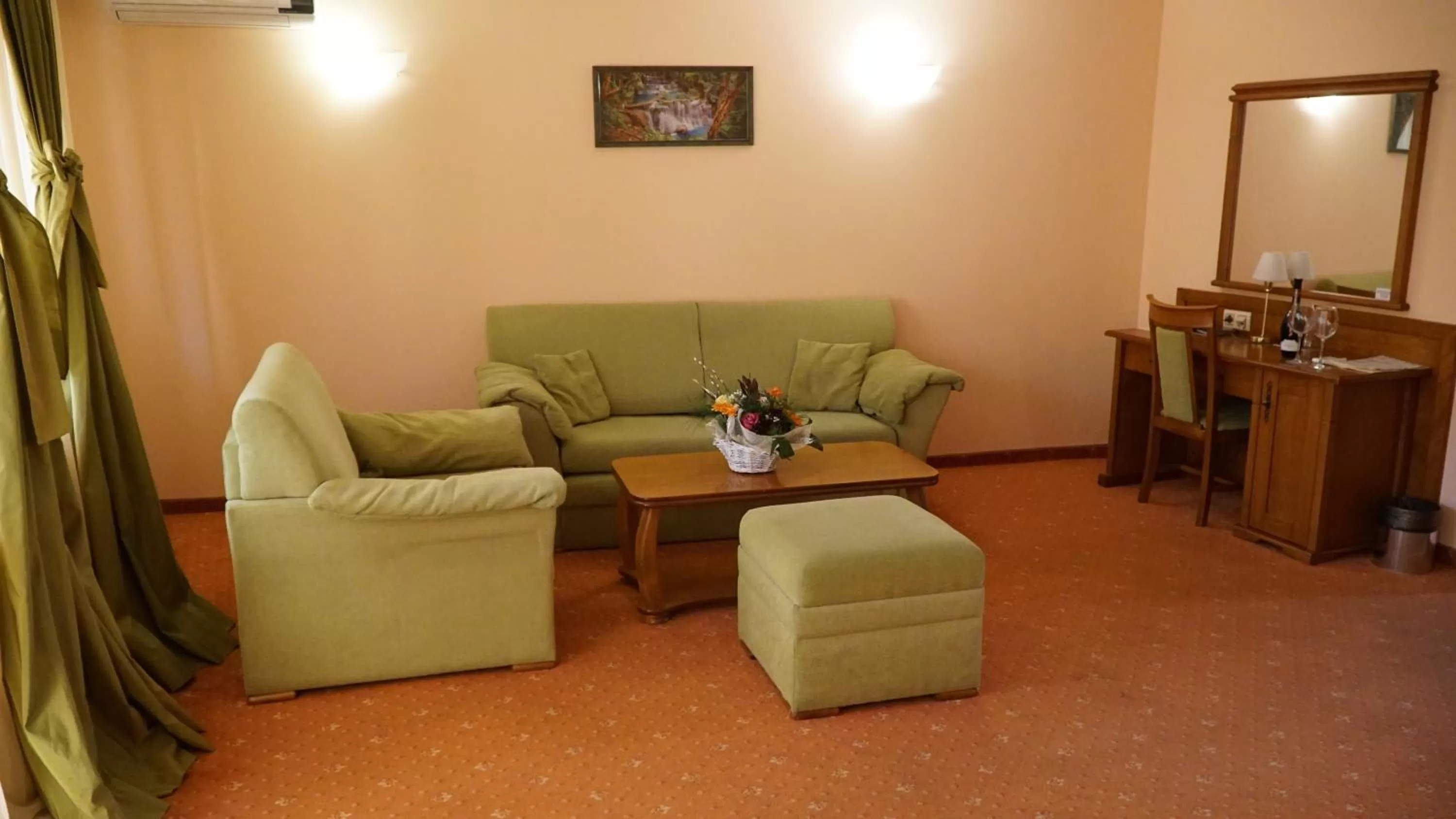 Seating Area in Troyan Plaza Hotel