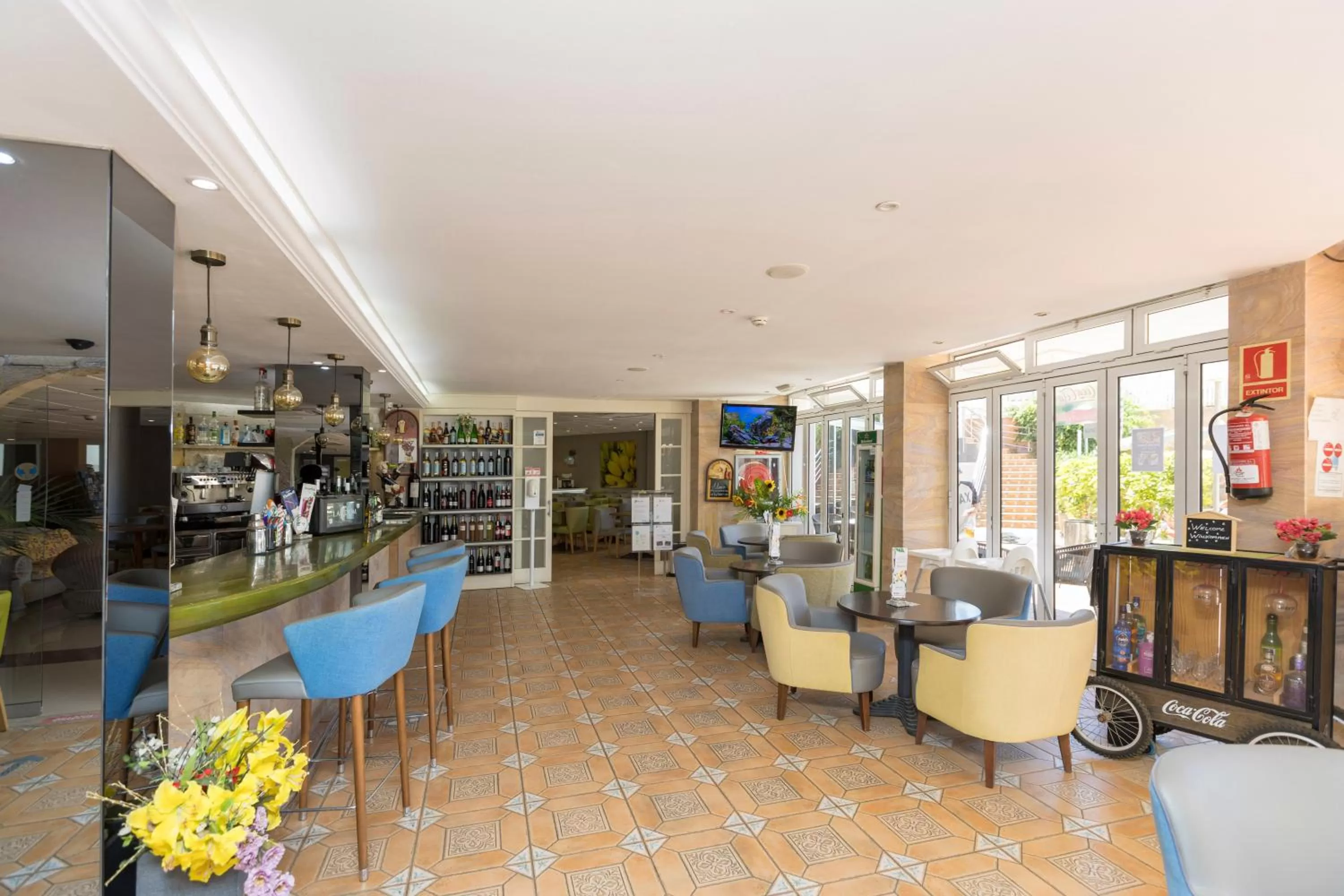 Lounge or bar in Hotel LIVVO Veril Playa