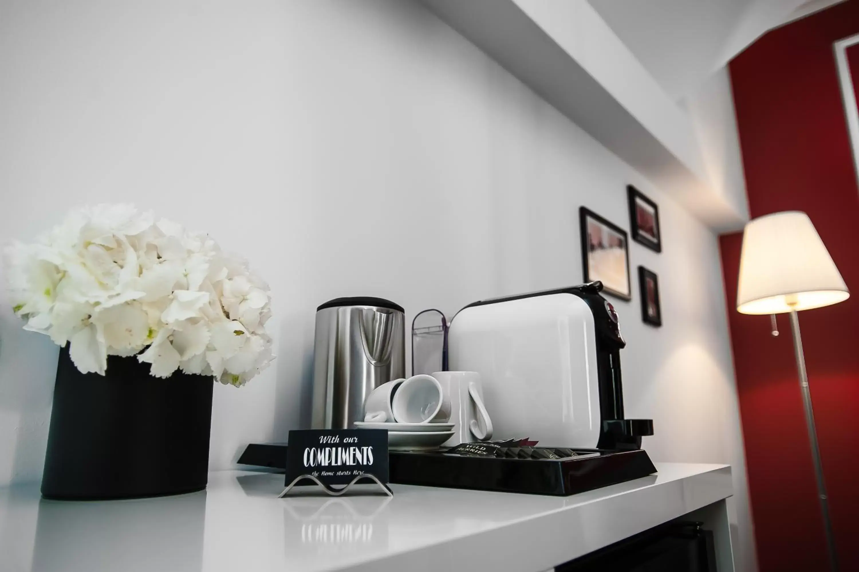 Comfort Double Room in Thomas Albert Hotel Comfort Double Room in Thomas Albert Hotel