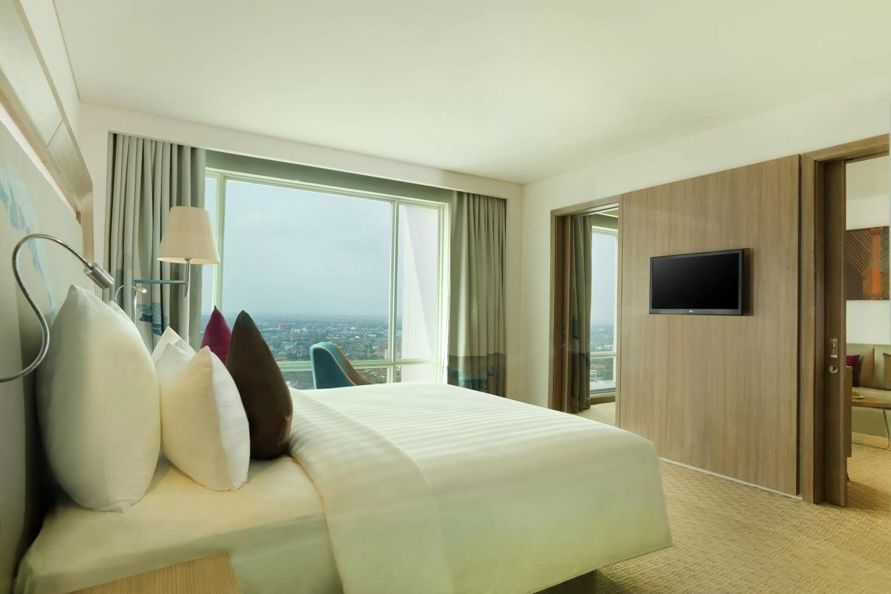Bedroom, Bed in Novotel Tangerang