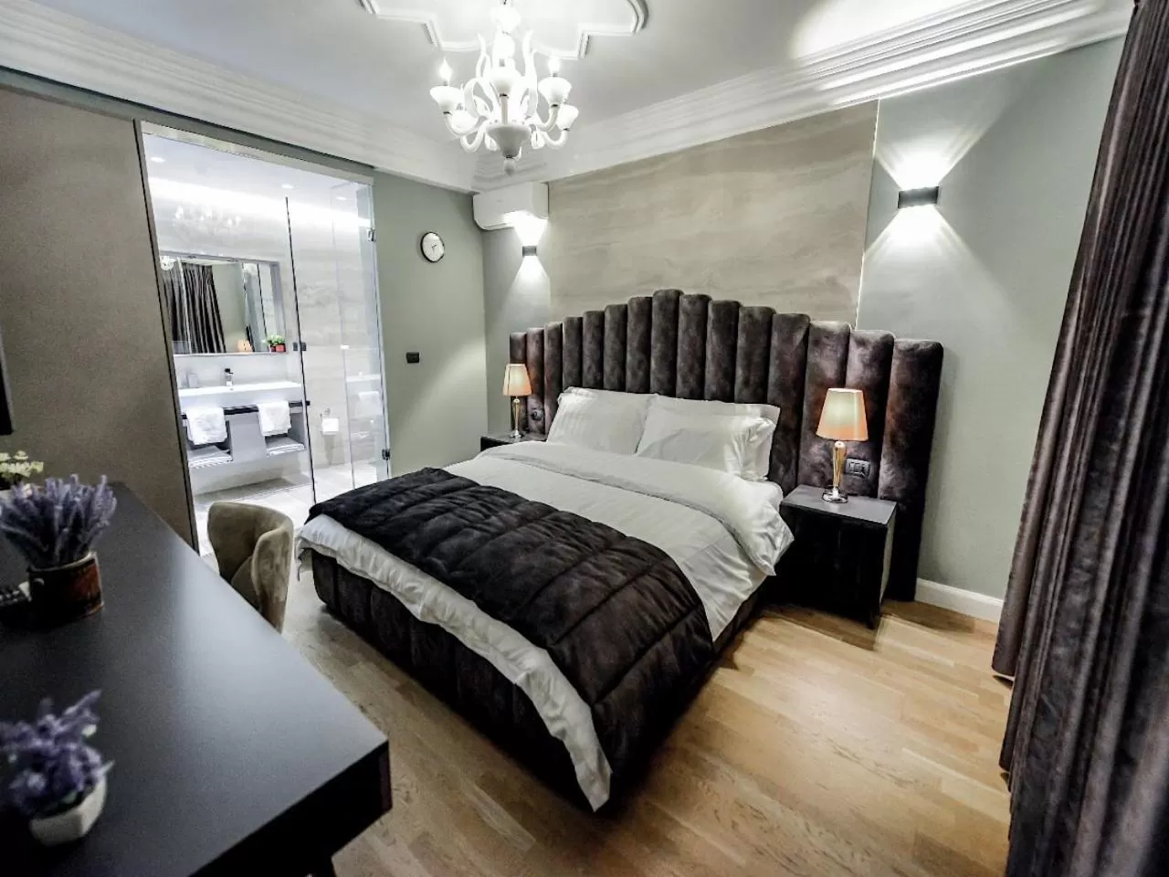 Bed in Hotel Vila Tirana