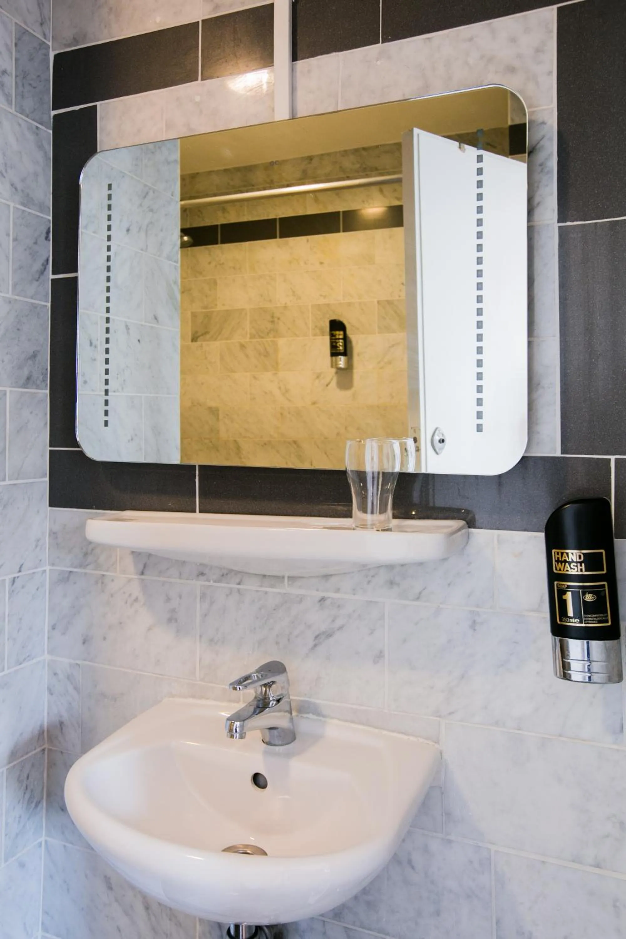 Bathroom in Hotel Atlanta