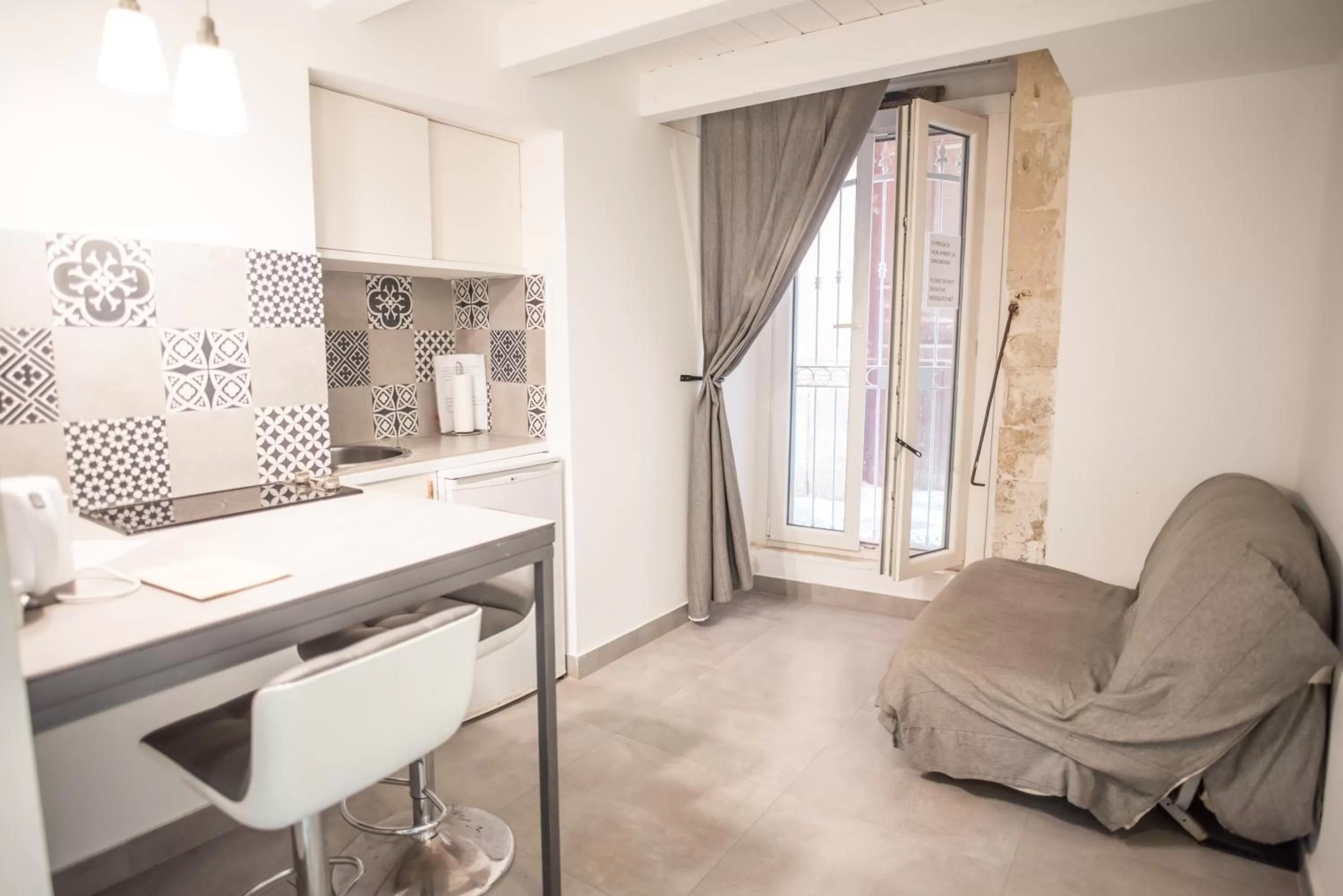 Kitchen or kitchenette in Aretusa Vacanze B&B