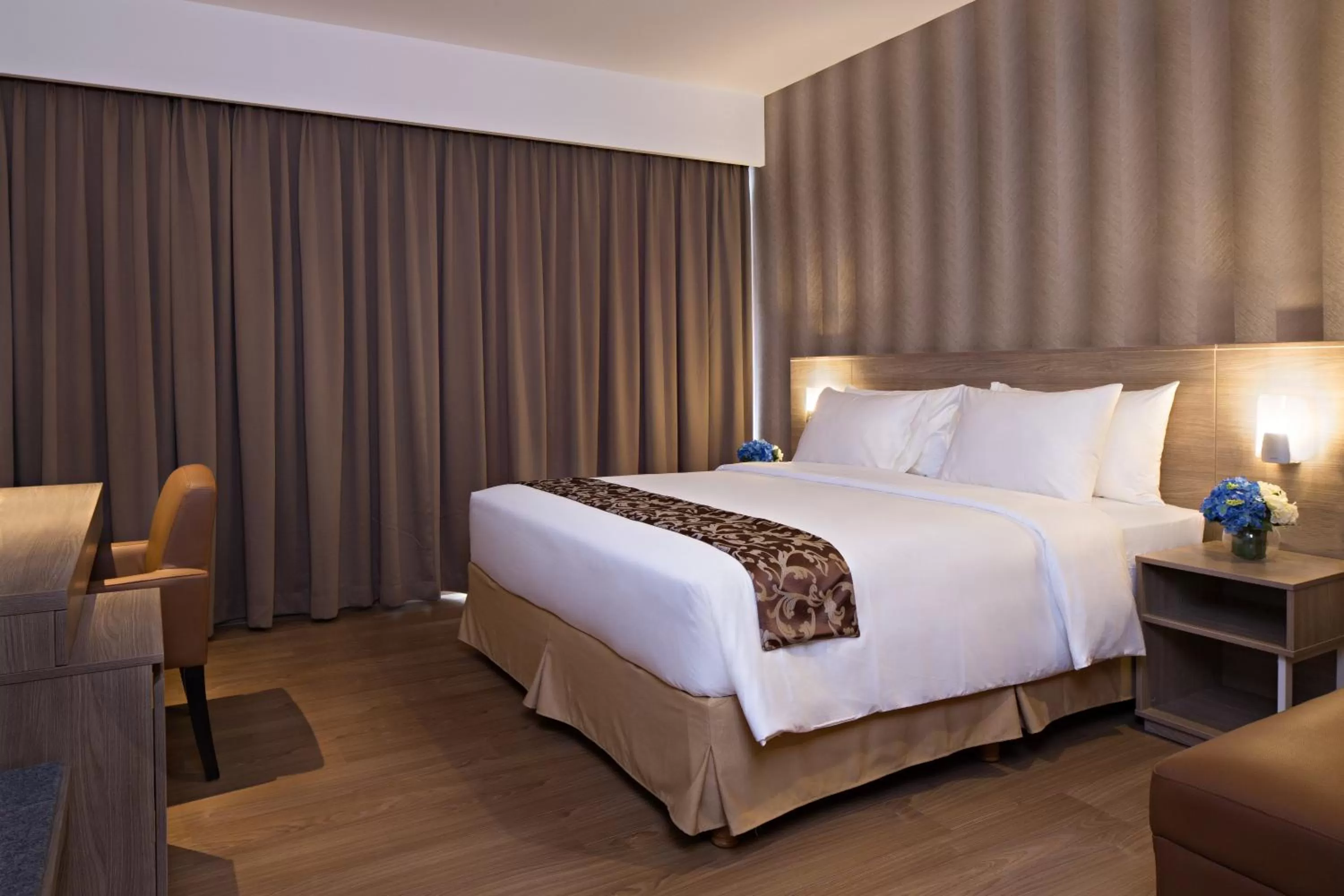 Grand Deluxe Double Room in Ayaka Suites