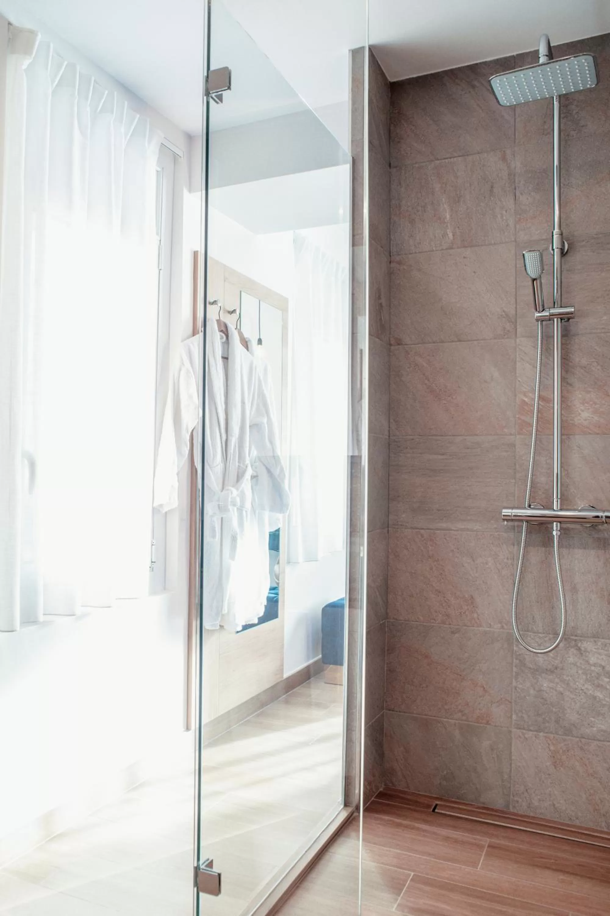 Shower in La Trobada Hotel Boutique