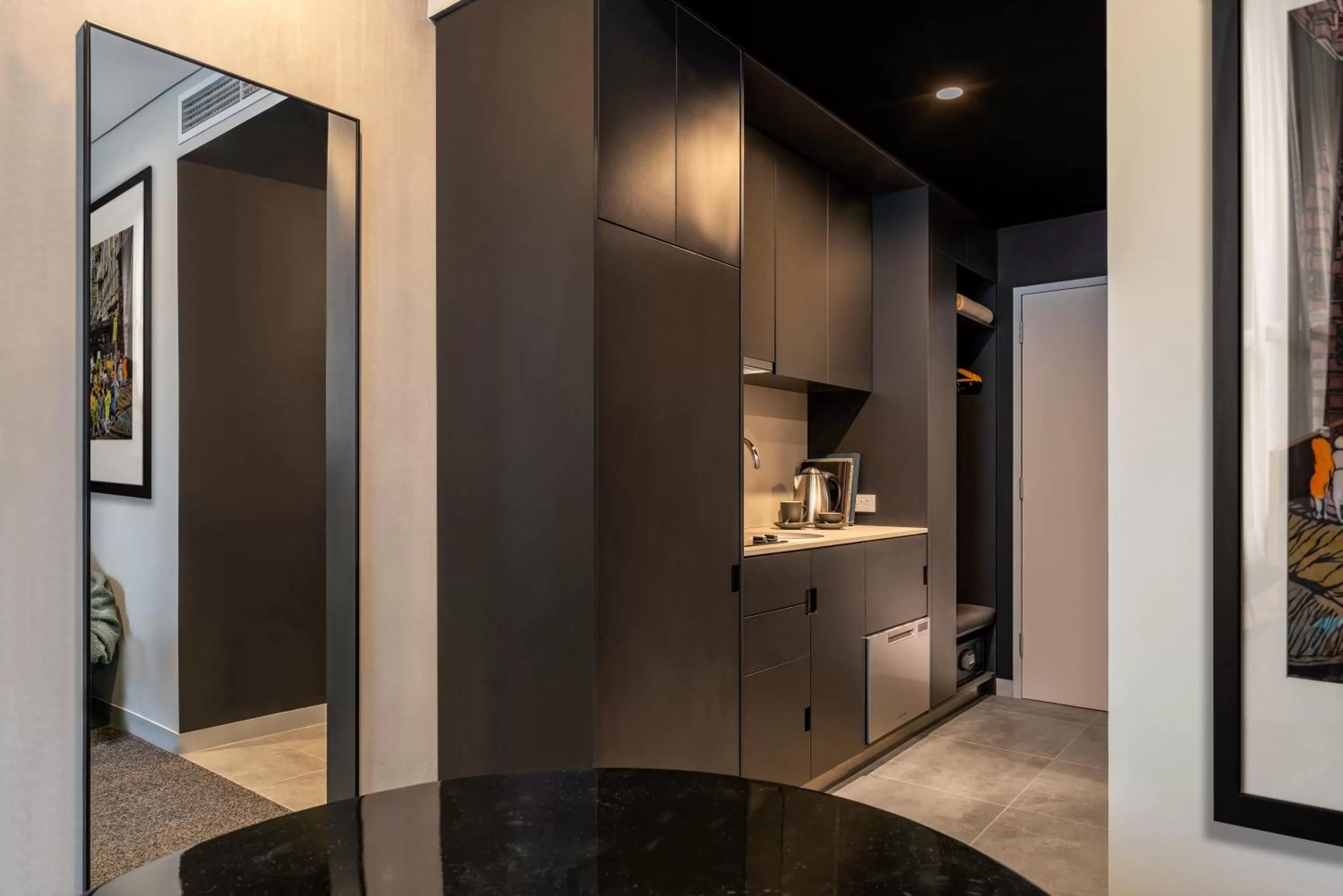 Kitchen or kitchenette in Veriu Green Square