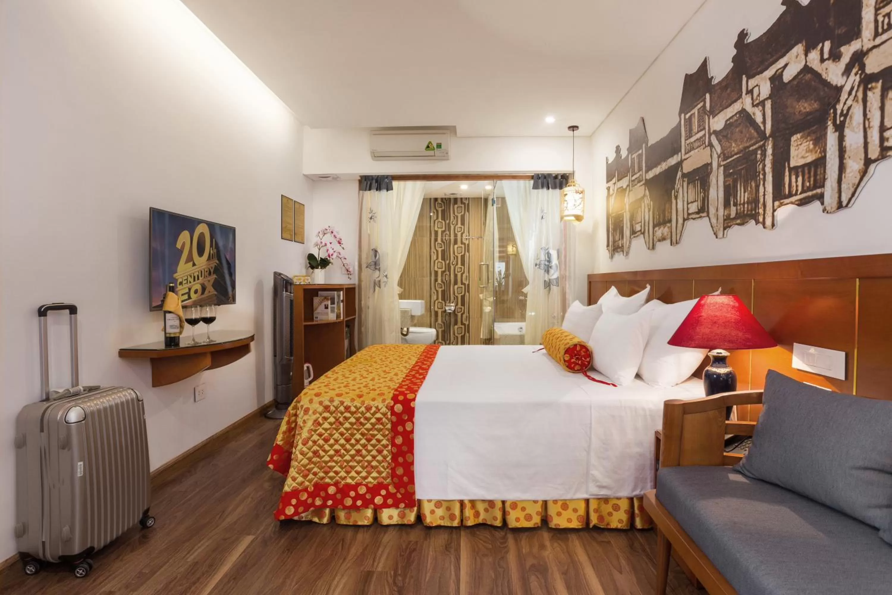 Photo of the whole room, Bed in Hanoi Golden Holiday Hotel