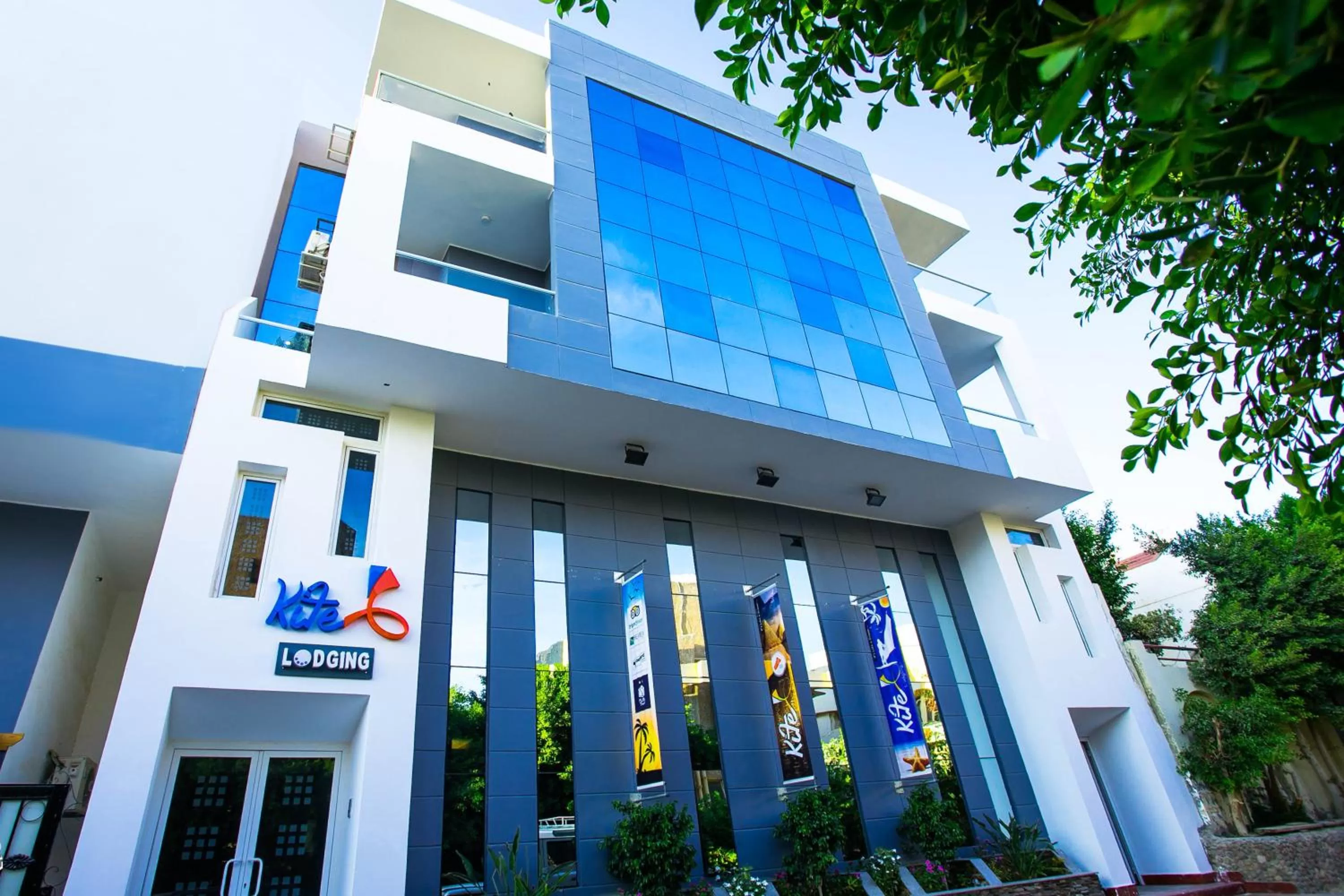 Property Building in Kite Lodging