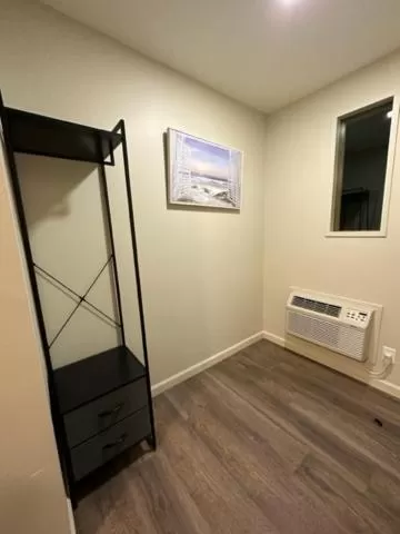 air conditioner in Crater Lake Gateway - Hwy 140