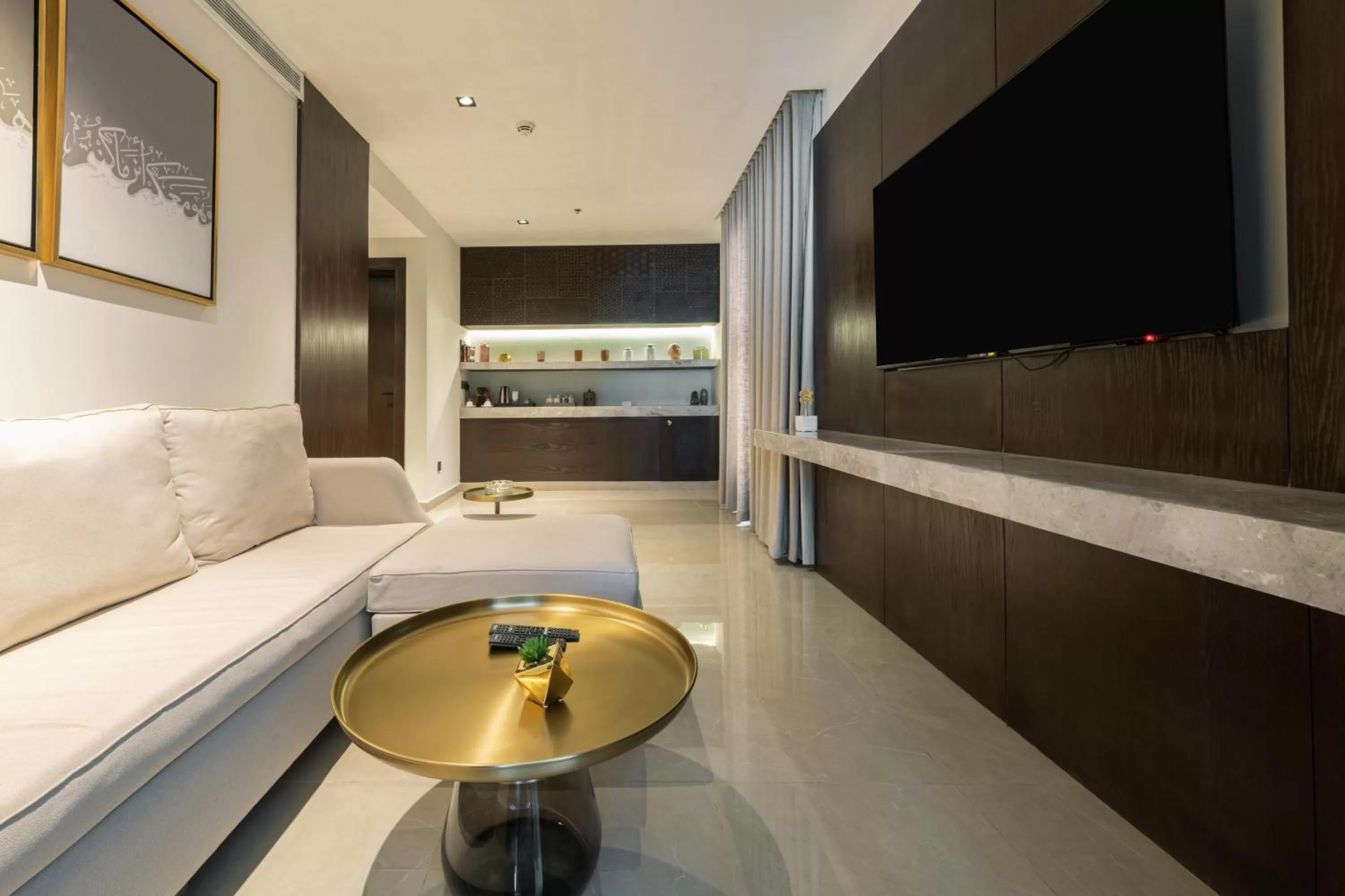 TV and multimedia in Tajreed Suites