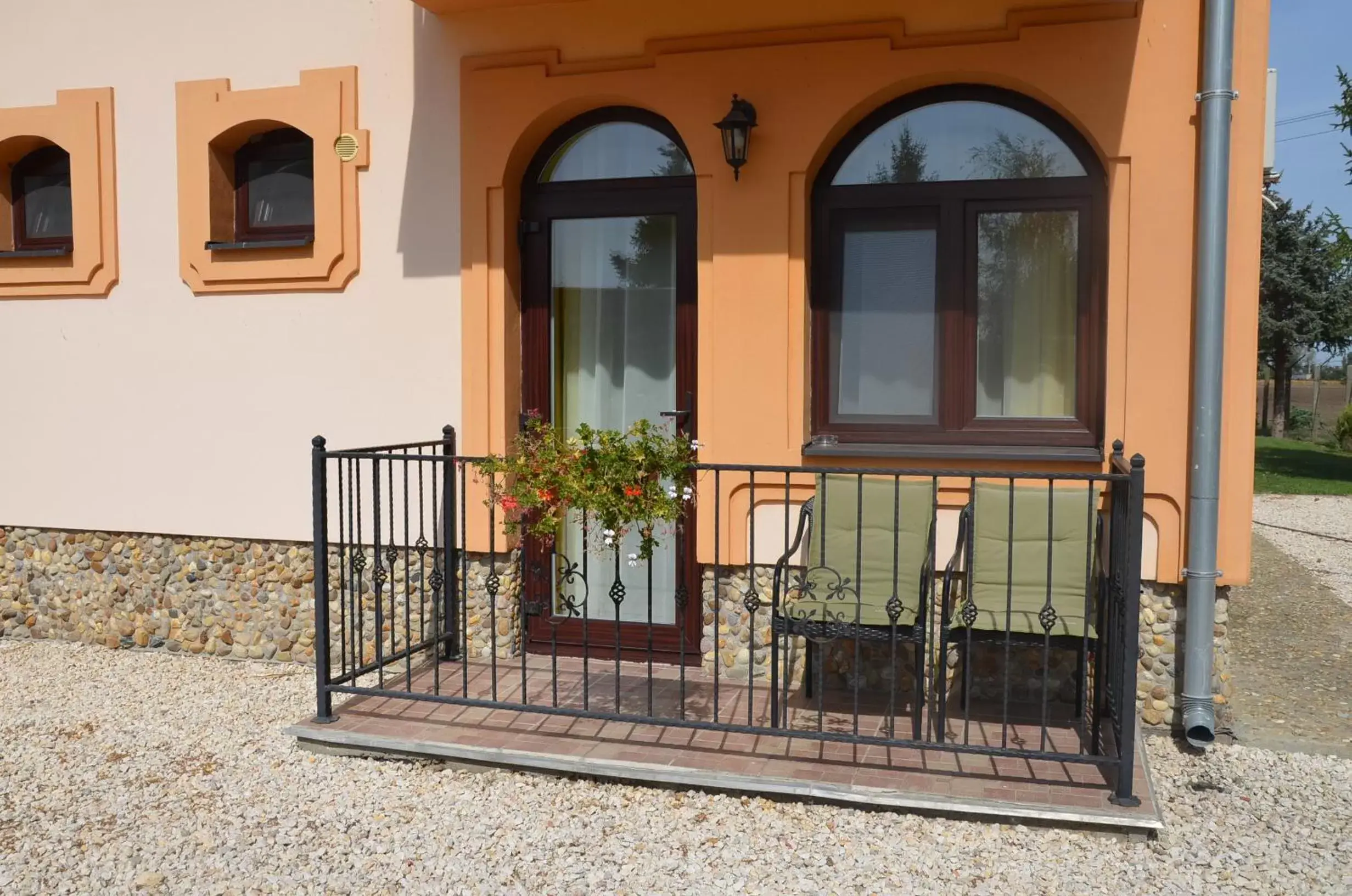 Twin Room with Balcony - single occupancy in Garden Vendégház Makó Twin Room with Balcony - single occupancy in Garden Vendégház Makó