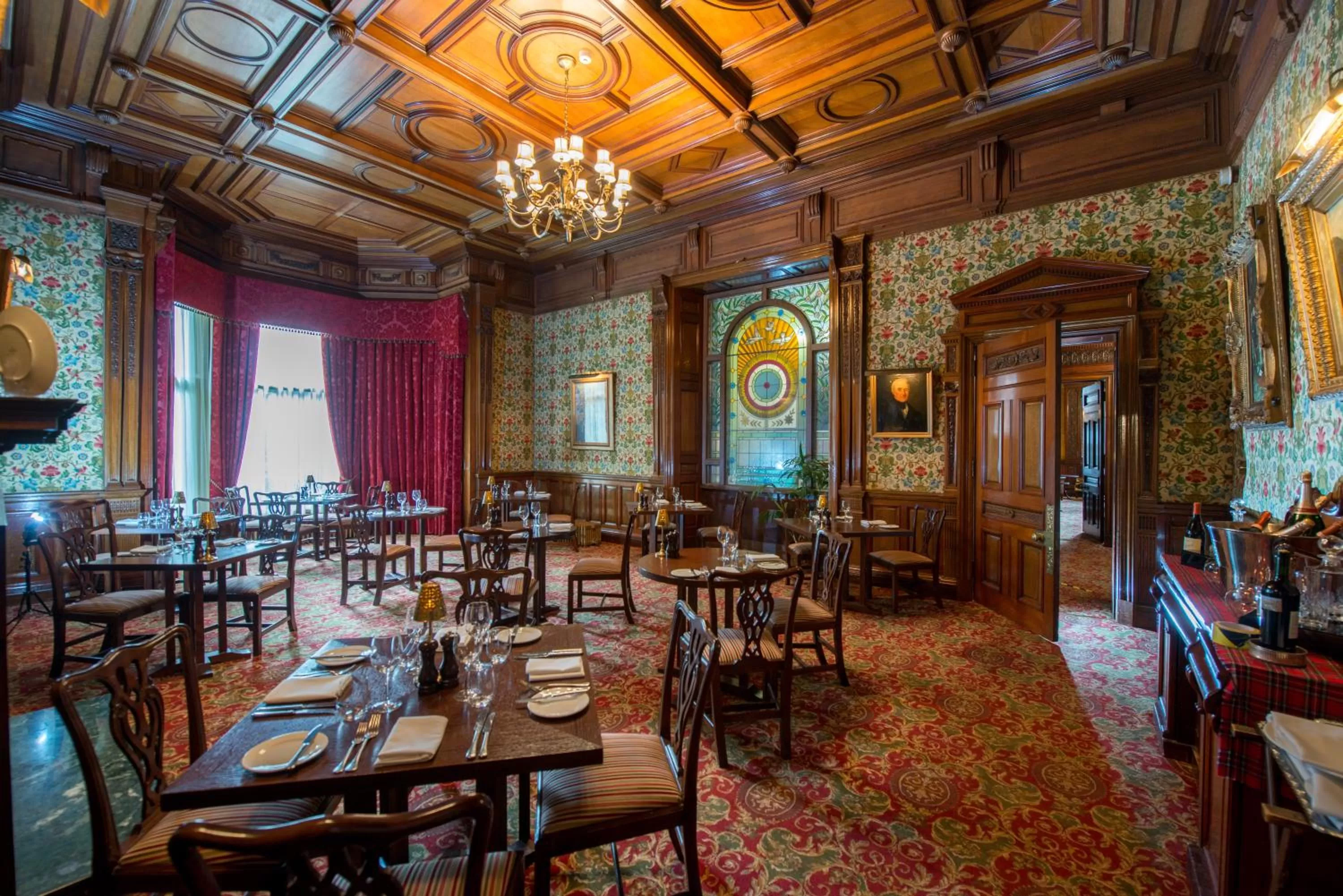 Restaurant/places to eat in Macdonald Norwood Hall Hotel