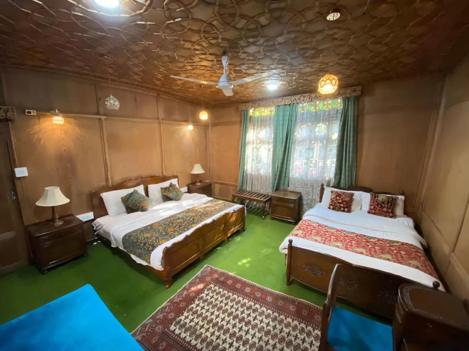 Bed in Nazneen Group Of Houseboats