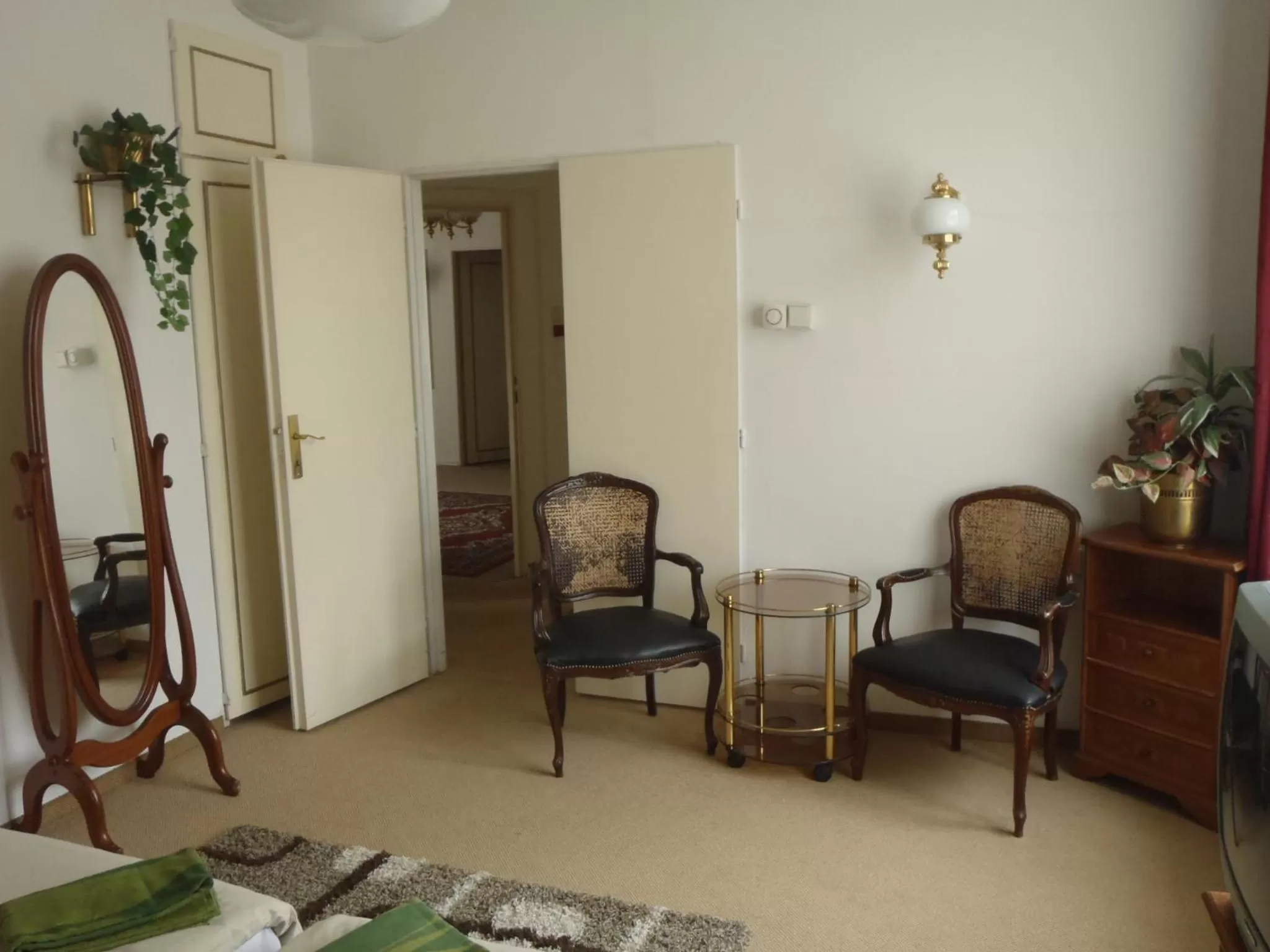 Seating area in Hotel Green House