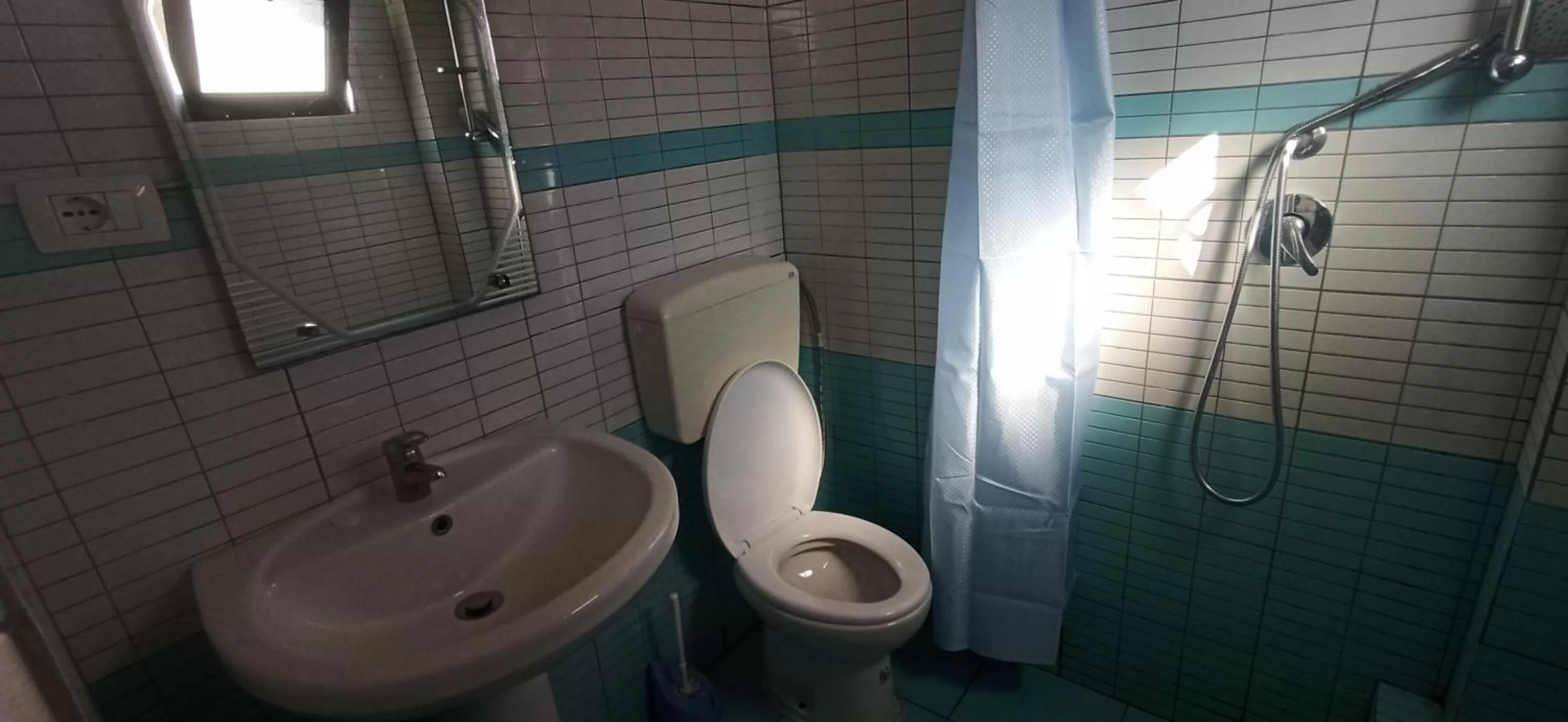 Bathroom in Maxola's Dream Orikum