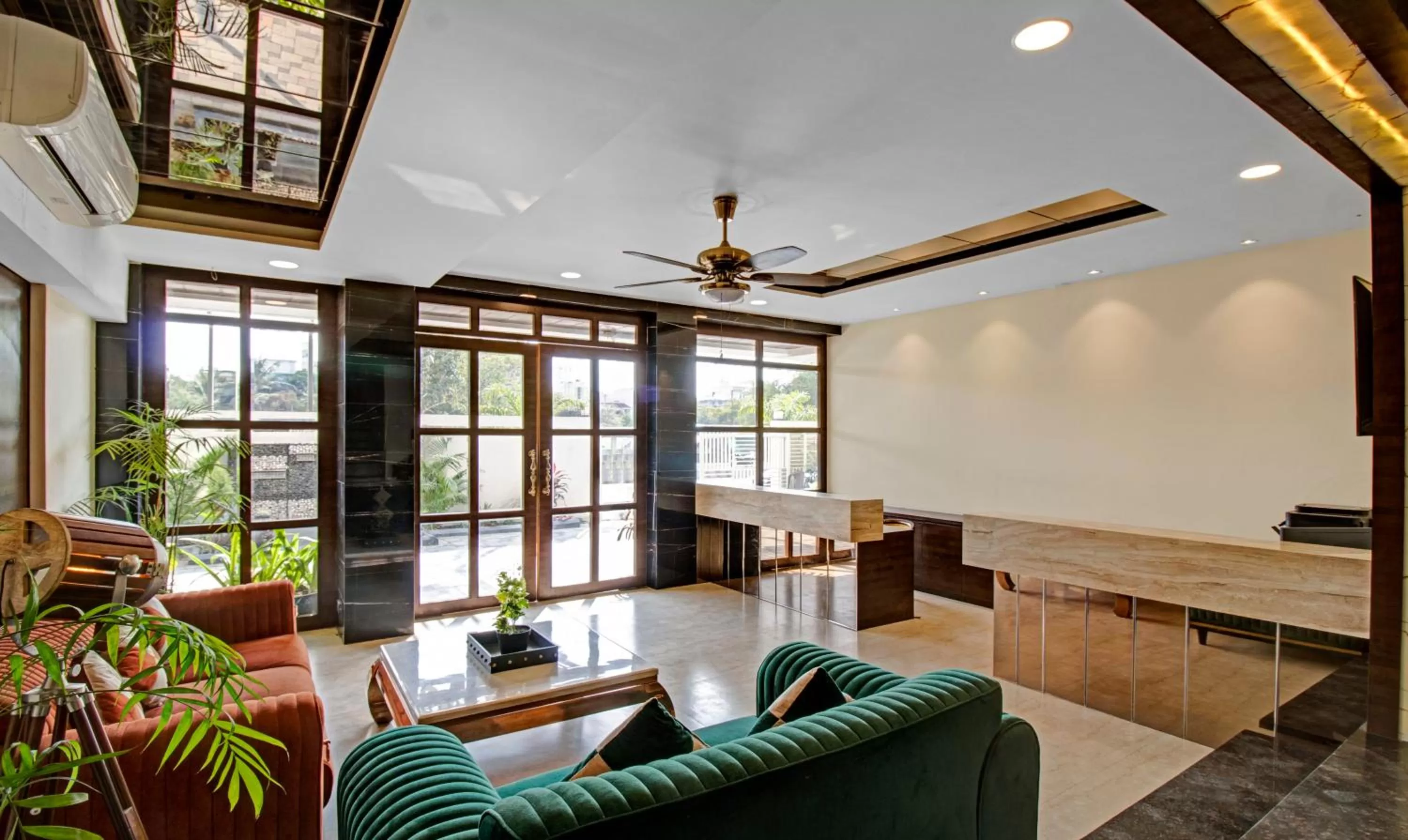 Lobby or reception in Treebo Premium Median Inn