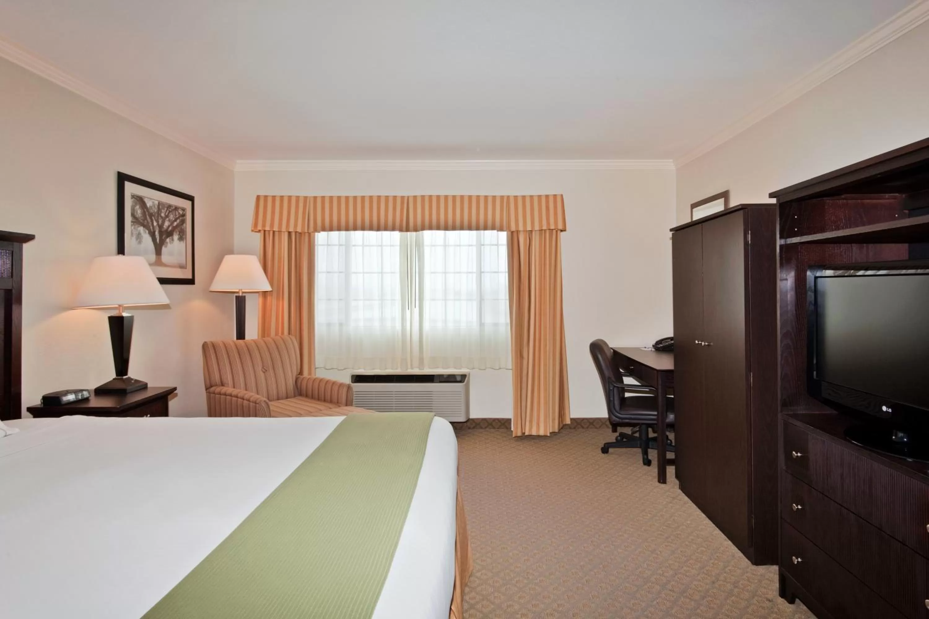 Holiday Inn Express Lompoc by IHG