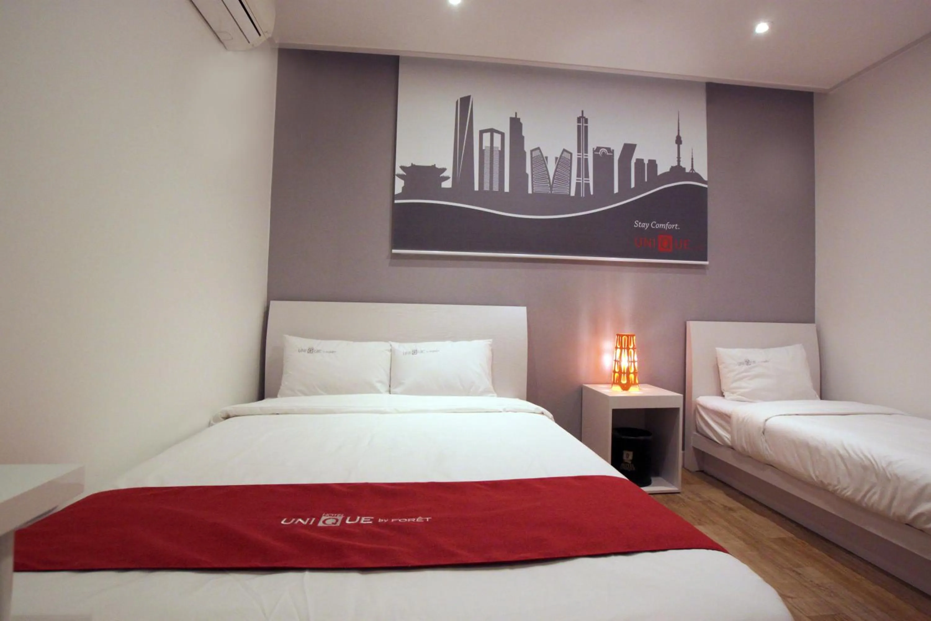 Bed in Hotel Unique by Foret