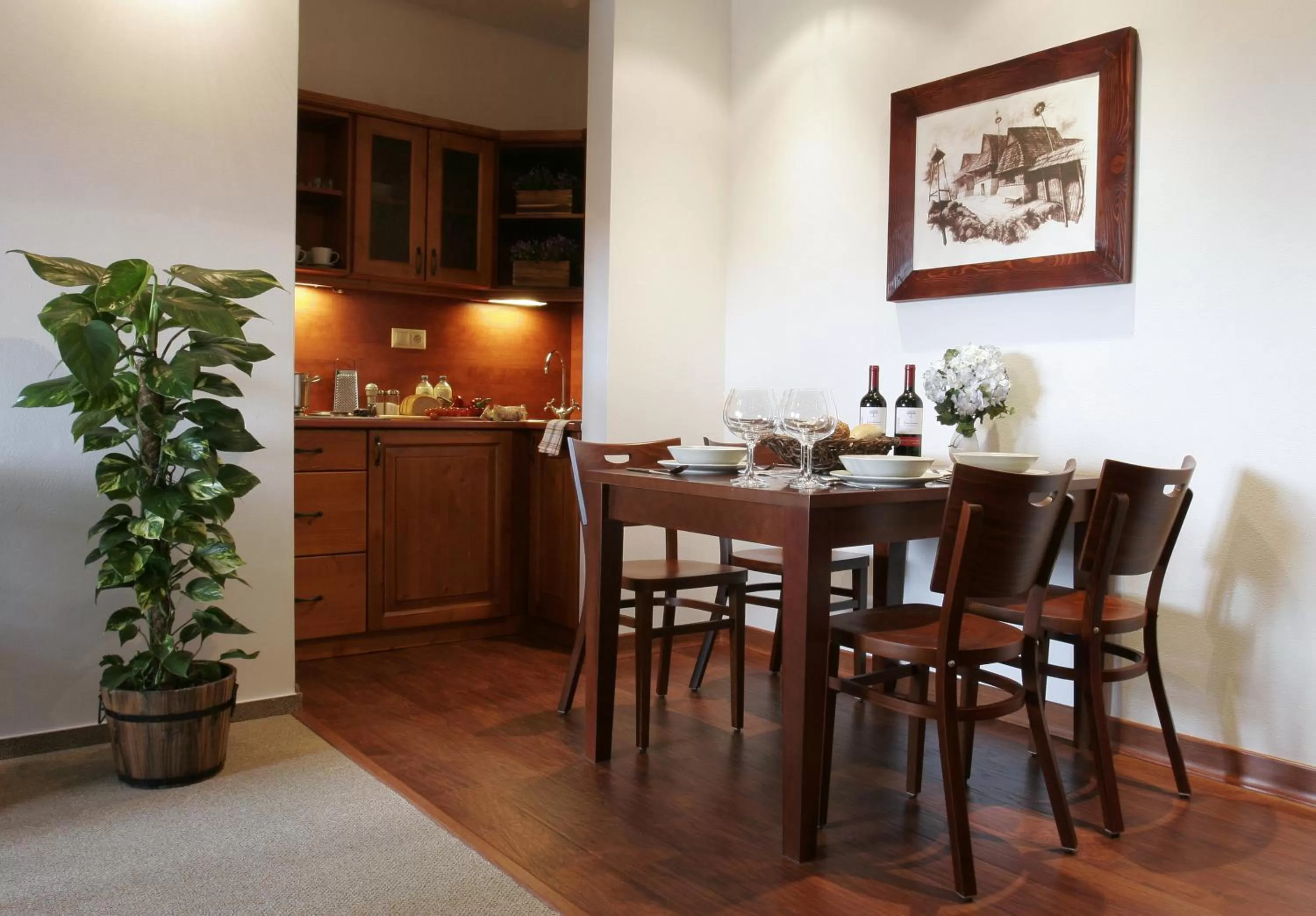 Kitchen or kitchenette, Dining Area in Vila Grand