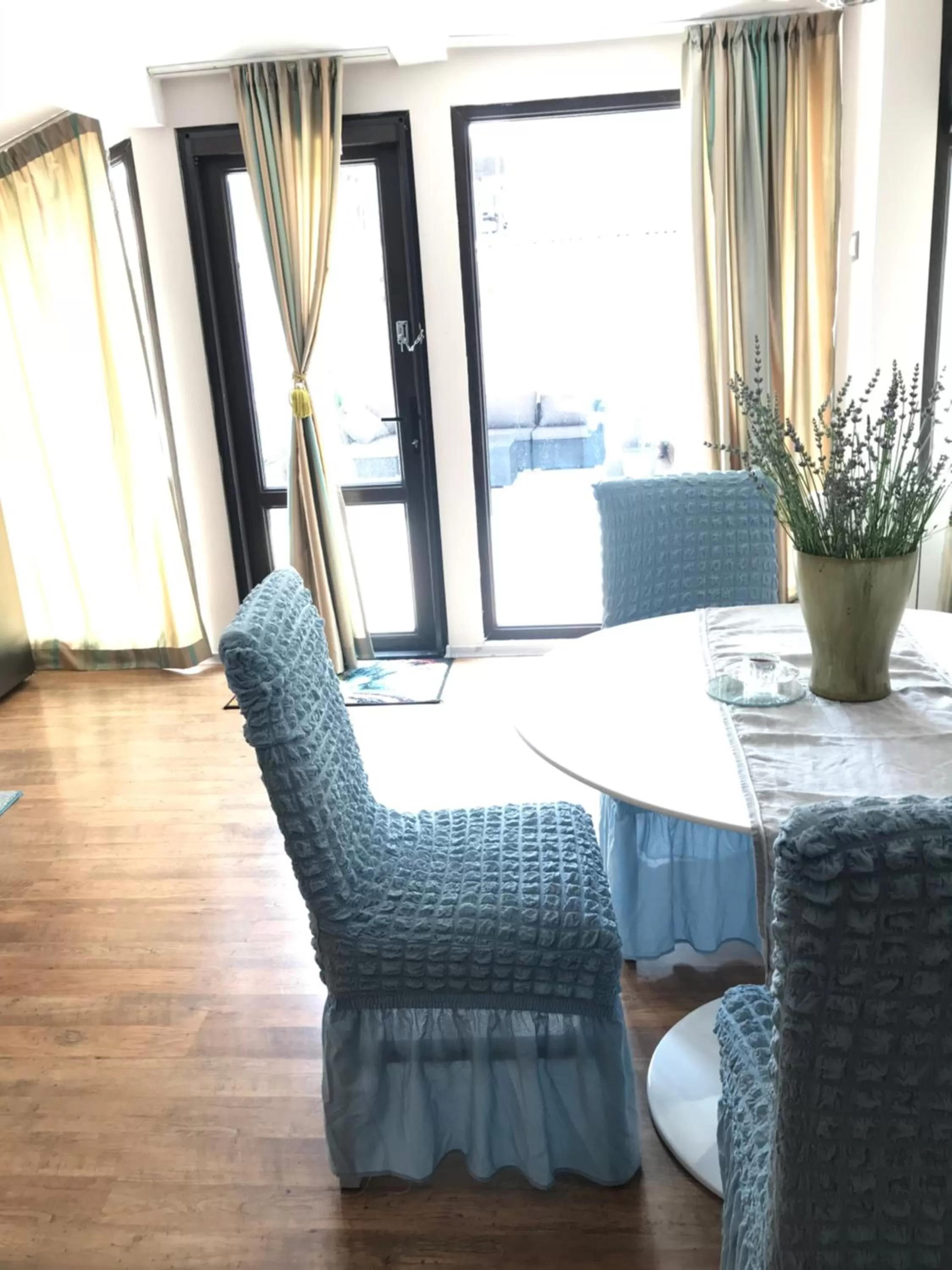 Living room, Seating Area in White Rose Family Guest House